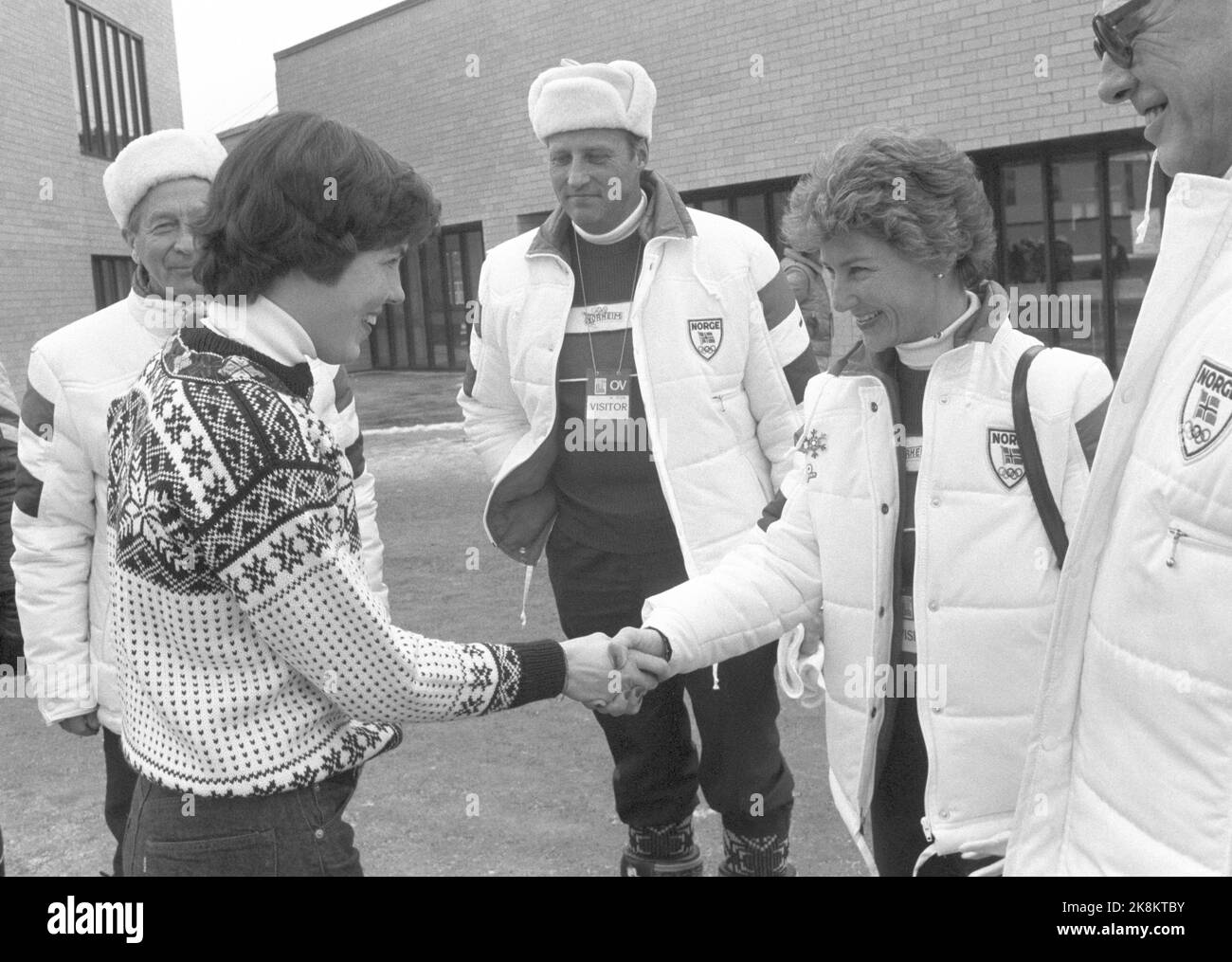 Lake Placid 19800221: The Norwegian woman relay team won the bronze medal during the Olympics. Here Brit Pettersen is congratulated by Crown Princess Sonja. Crown Prince Harald in the middle. Photo: Erik Thorberg NTB / NTB Stock Photo