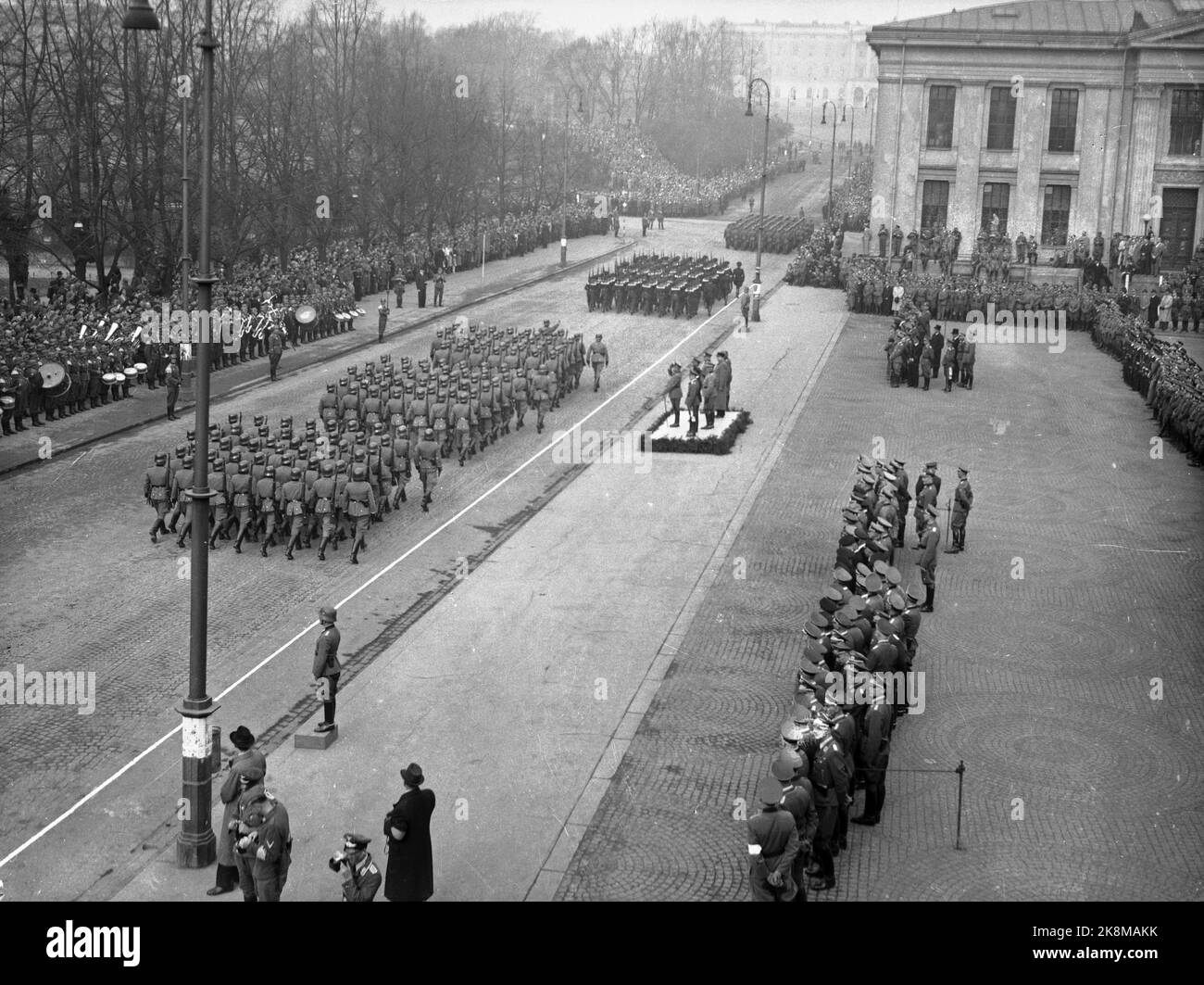 WW2 Oslo 19420420 Defilation at the University Square on the occasion of Adolf Hitler's 53th birthday. German soldiers march at Karl Johan. Photo: Kihle / NTB *** Photo not image processed ***** Stock Photo
