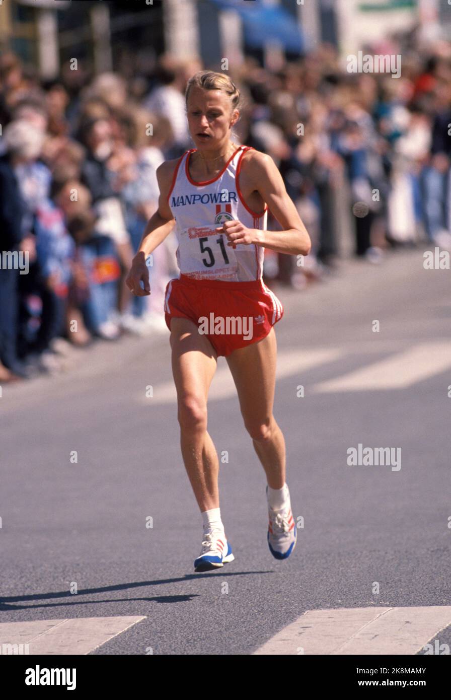 Oslo 19890430 Grete Waitz in action in the center race. Photo: O. Olsen / NTB Stock Photo