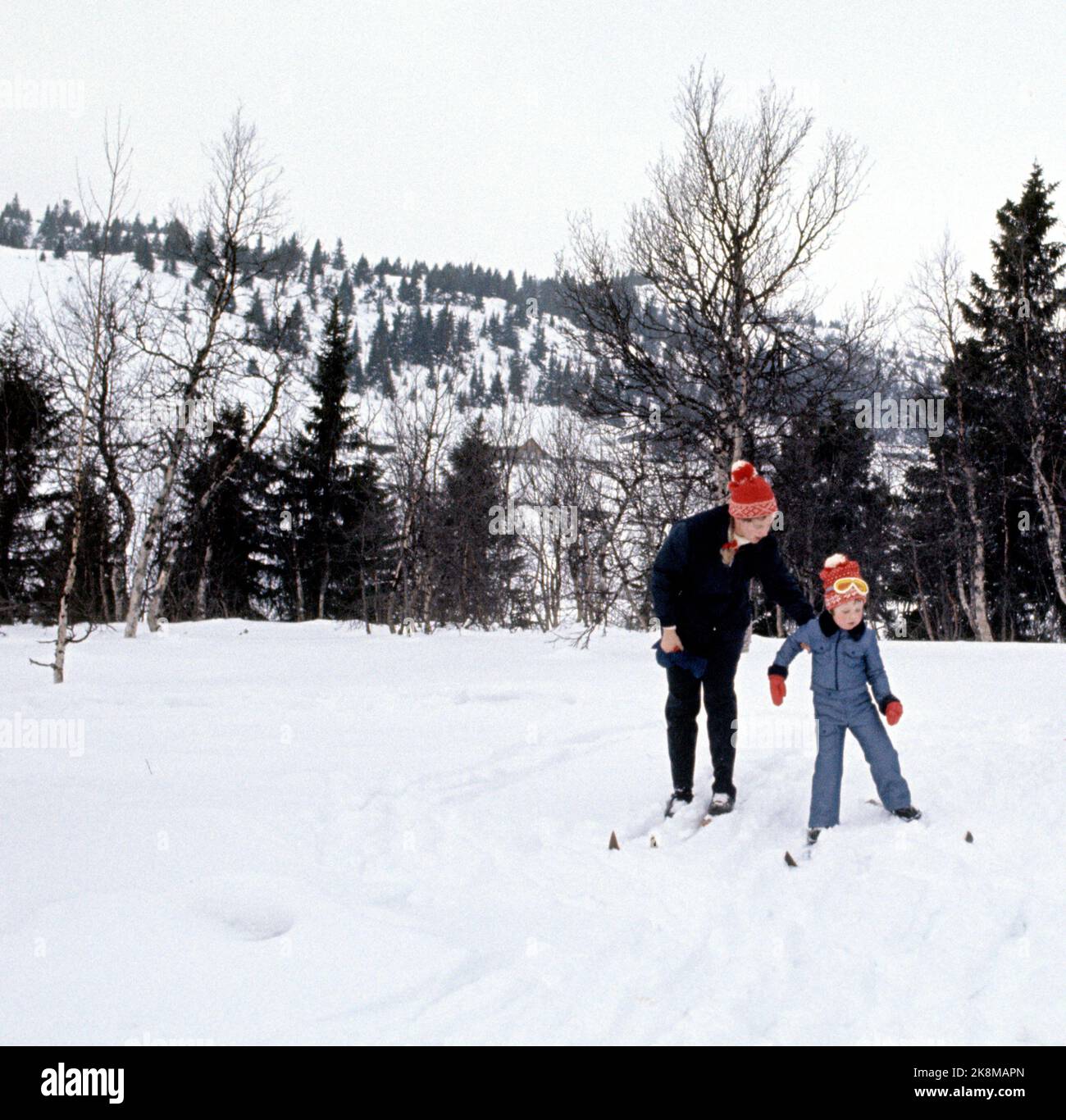 Gausdal February 1973 Princess Margrethe of Denmark on ski vacation in Norway. Here with one of the children. Photo: NTB *** Photo not image processed ***** Stock Photo