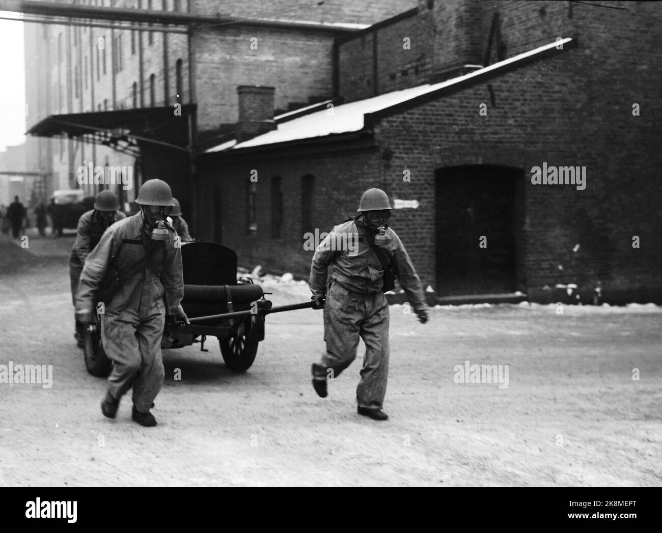 Oslo 19391222 Civil Defense Exercise is held at Lilleborg Fabrikker ...