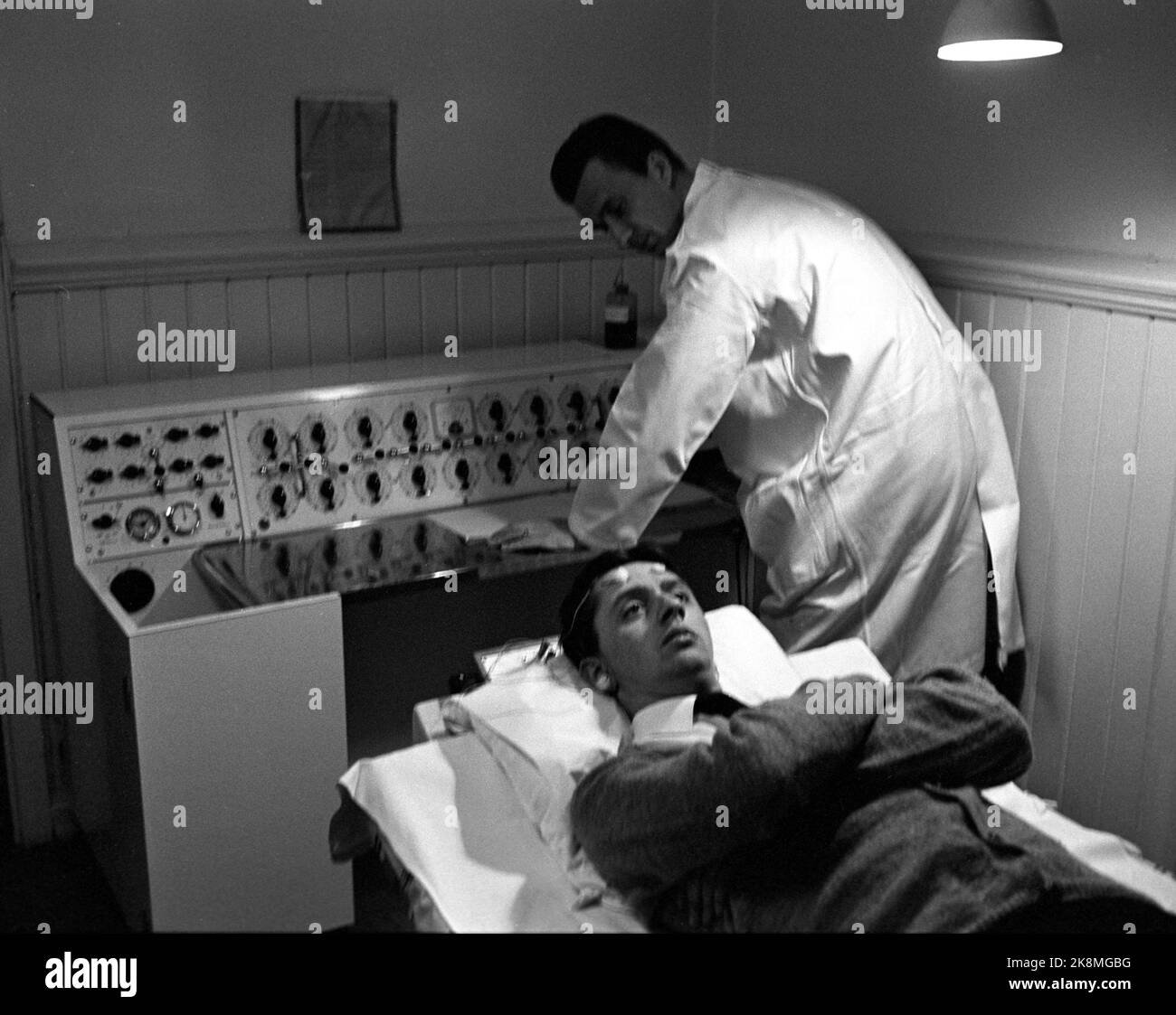 Electro sillphalograph hires stock photography and images Alamy