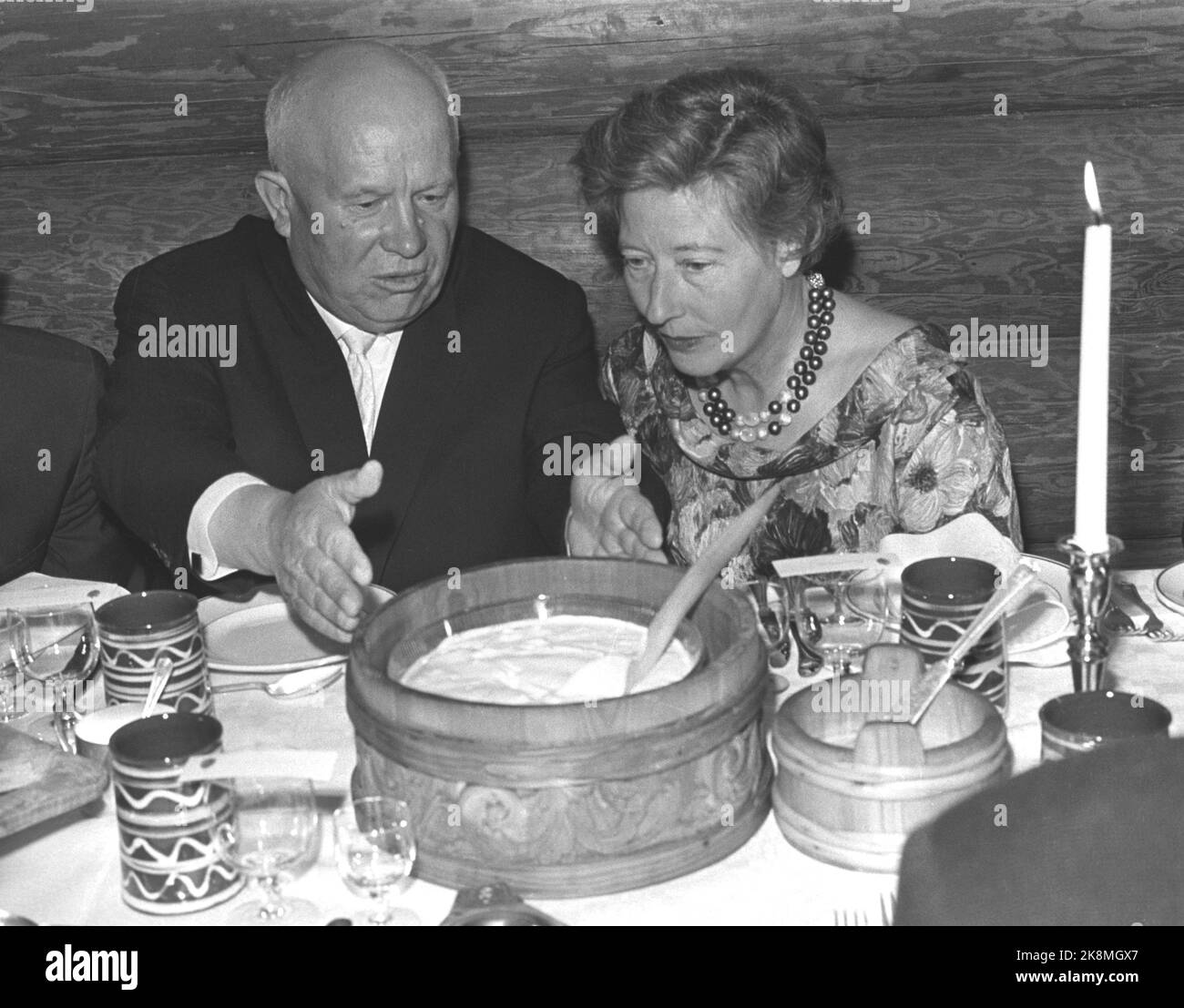 Erik thorberg ntb ntb state visit political meetings porridge hi-res ...