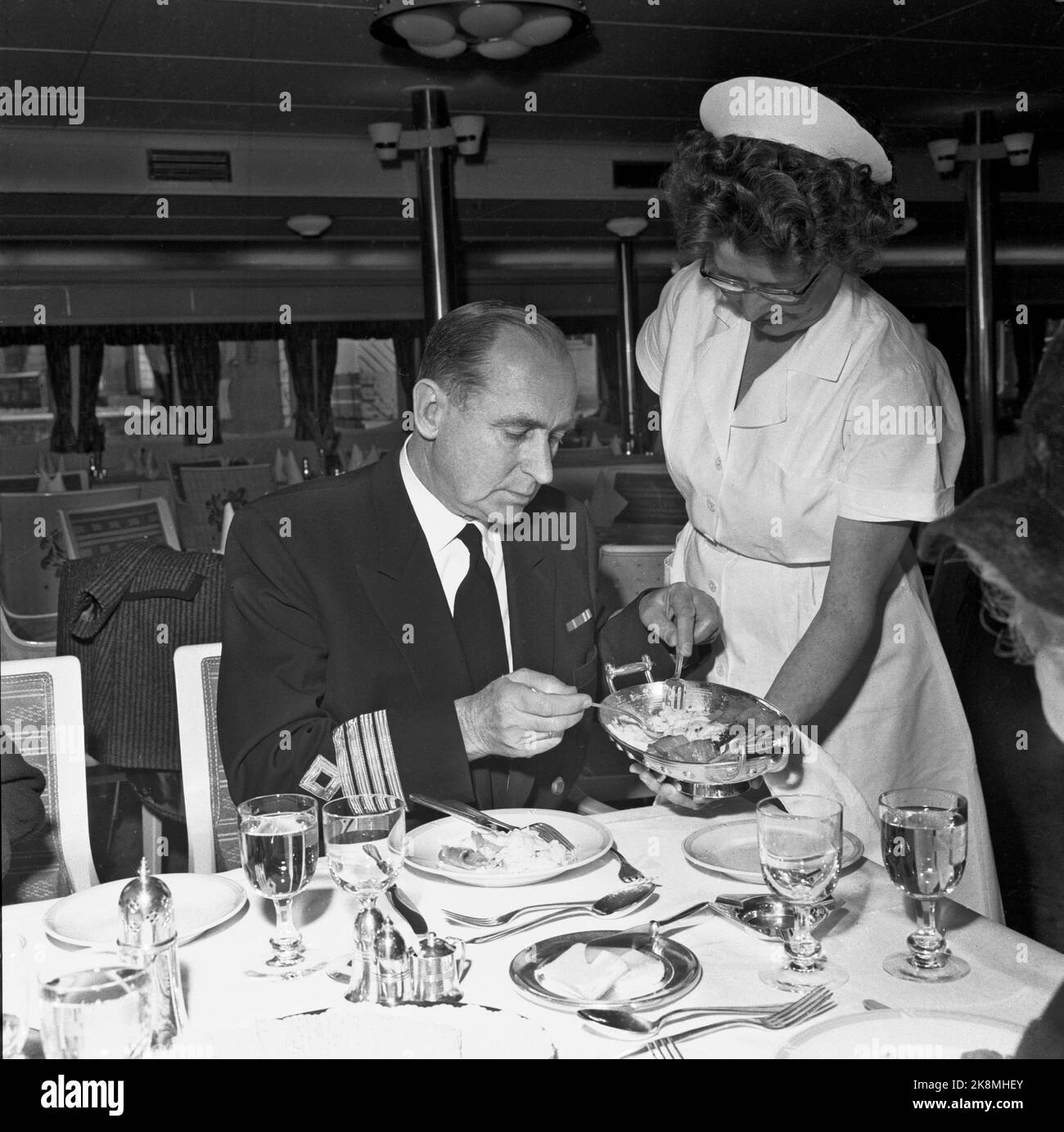 Erik Thorberg Ntbscanpix Shipping Boats Eating Women Interior Working erik-thorberg-ntbscanpix-shipping-boats-eating-women-interior-working