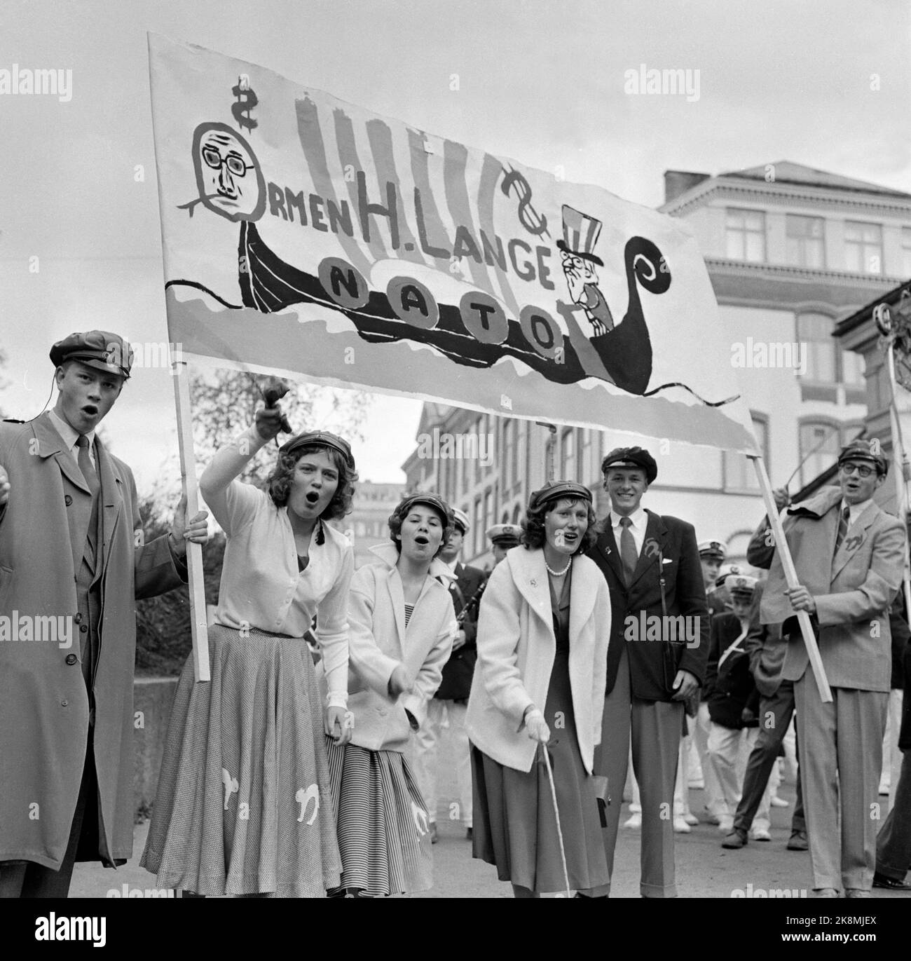 Ntb ntb happiness national days flag russ posters hires stock