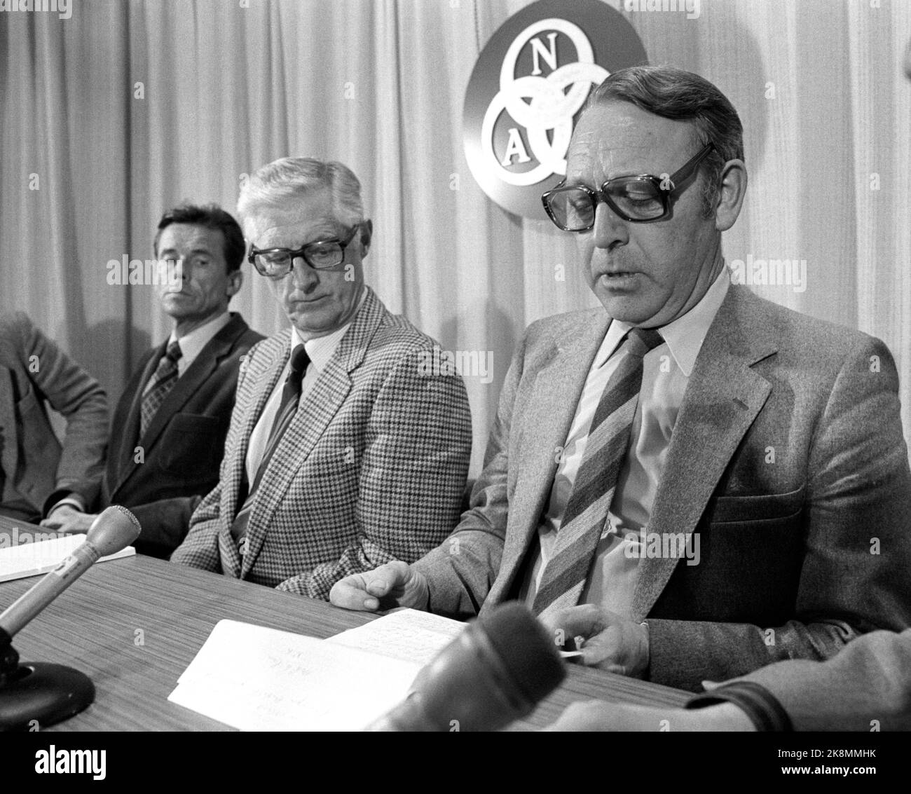 Cartoon transport set stock vector. Illustration of balloon - 31583364