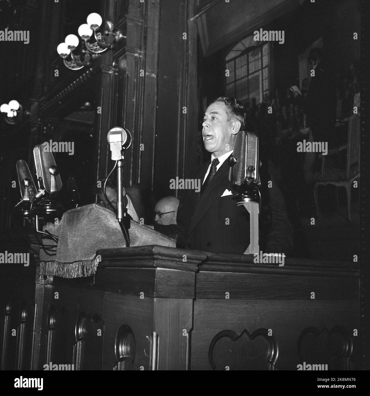 19551024-hi-res-stock-photography-and-images-alamy