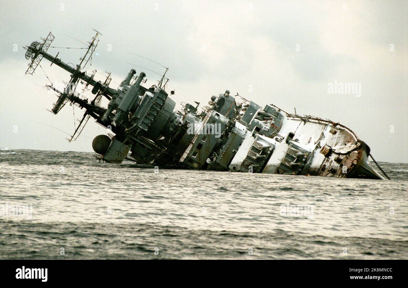 Sørvær in Finnmark. The Russian cruiser "Murmansk" on the ground at