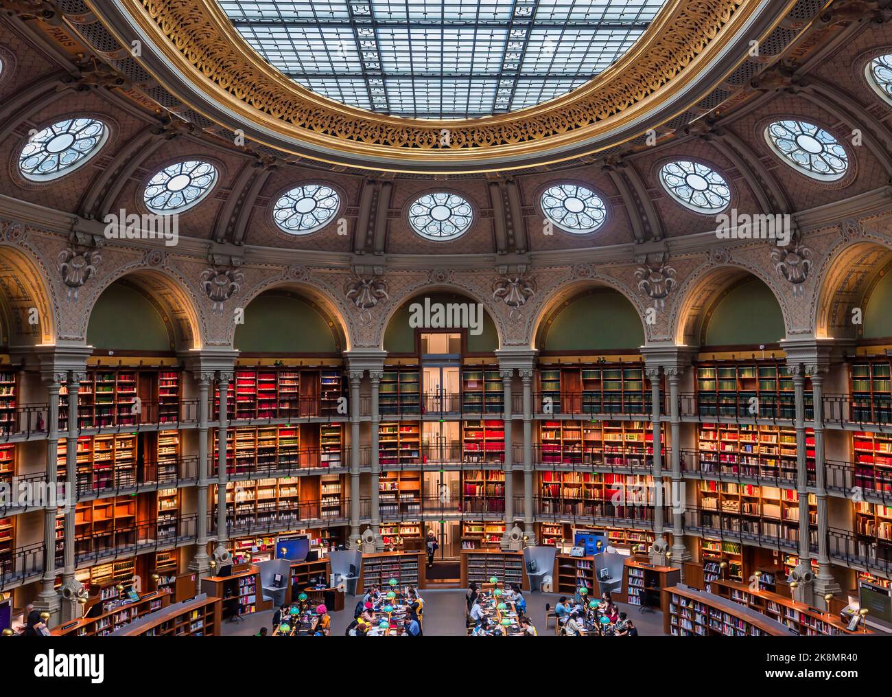 PARIS, FRANCE, OCTOBER 20, 2022 : Oval reading room in National Library,  Richelieu site, Paris, france, built by architects Jean-Louis Pascal. and  Alf Stock Photo - Alamy