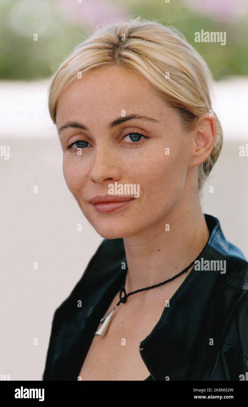 Emmanuelle Béart. Cannes Film Festival, May 2001 Stock Photo - Alamy