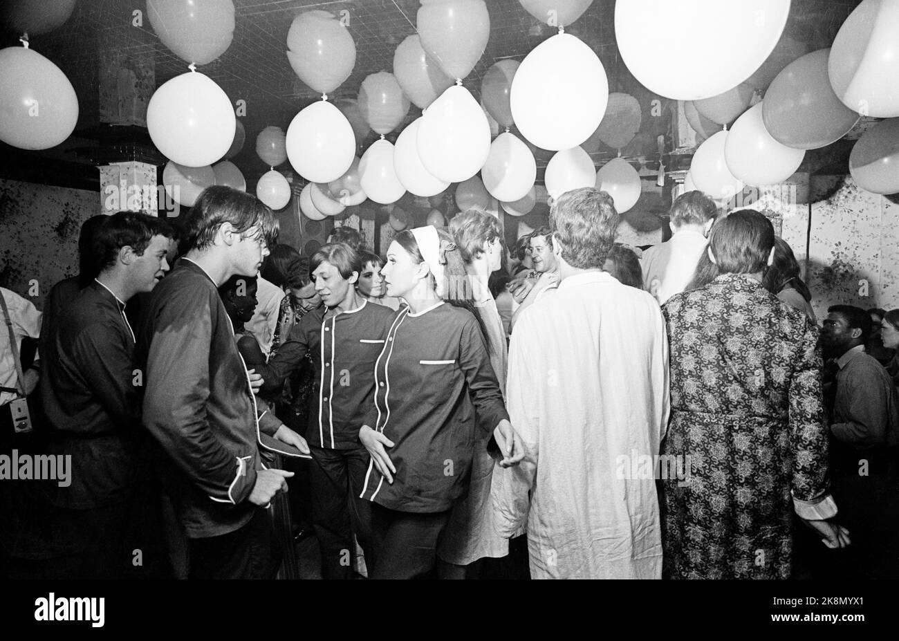 Guests attending the pyjama party organized by the French singer Régine