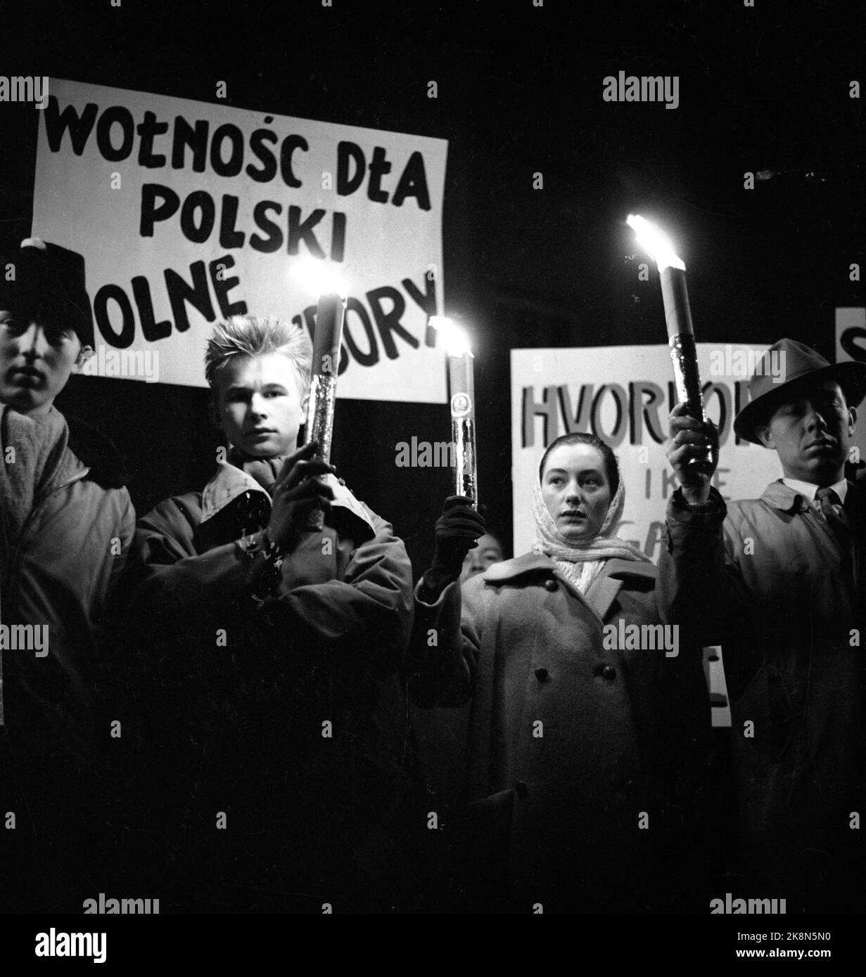 Oslo 19561106 In November, Soviet forces moved into Hungary and cut down the public rebellion against Soviet rule. Mass meeting and demonstrations at the universe of the Soviet invasion. Here, protesters with torches and posters. Photo: NTB / NTB Stock Photo