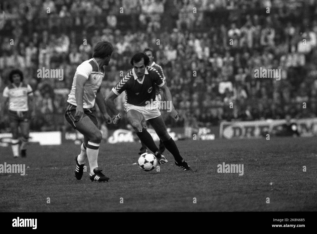 Oslo, 119810909. World Cup qualification in football. Norway - England 2-1 at Ullevål Stadium, 23,000 spectators. Here Tom Lund, who was a constant threat to the single -defense defense. Photo: NTB / NTB Stock Photo