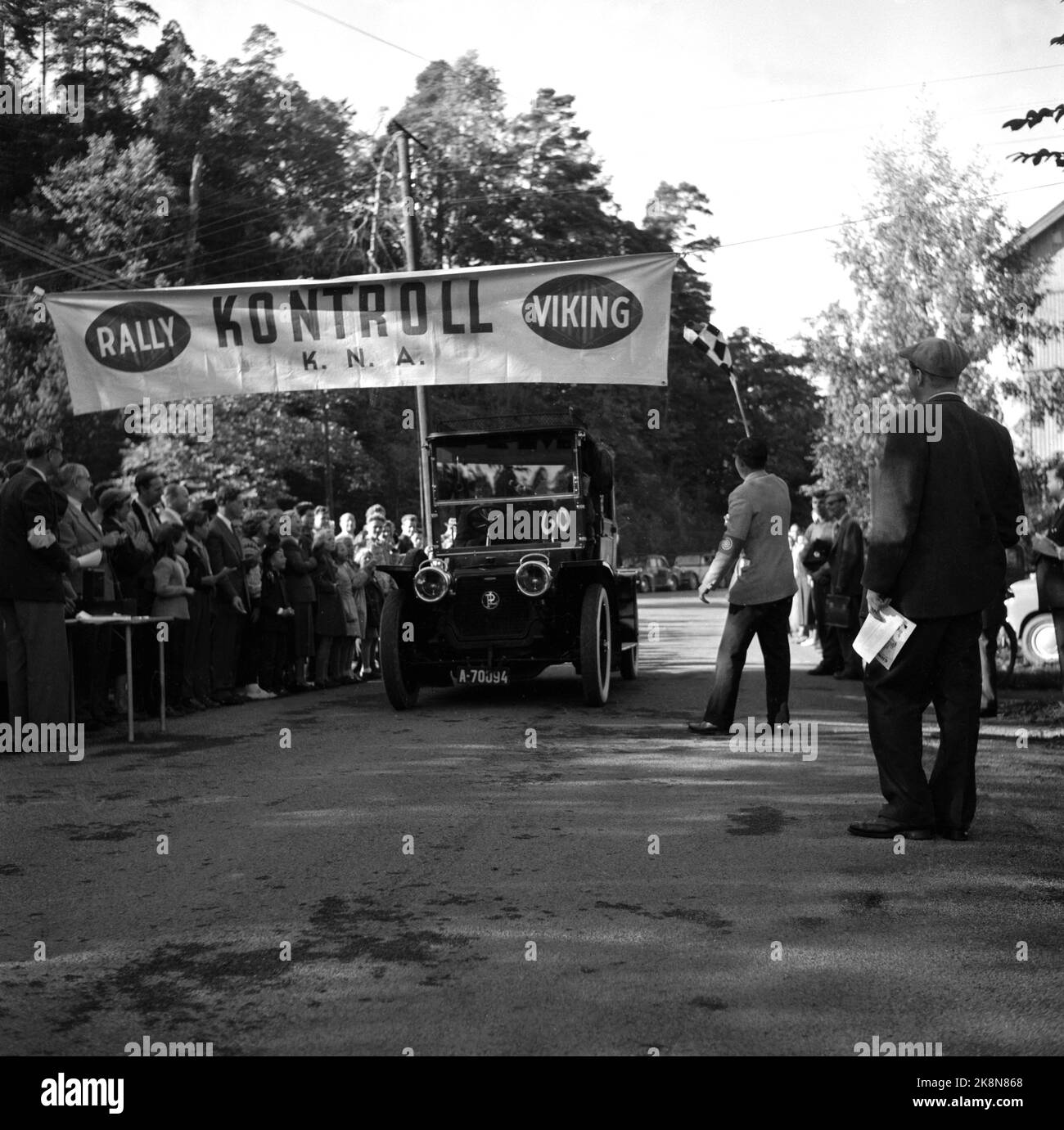 Oslo 19540918 Norsk Veteranvognklubb's car race for vintage cars