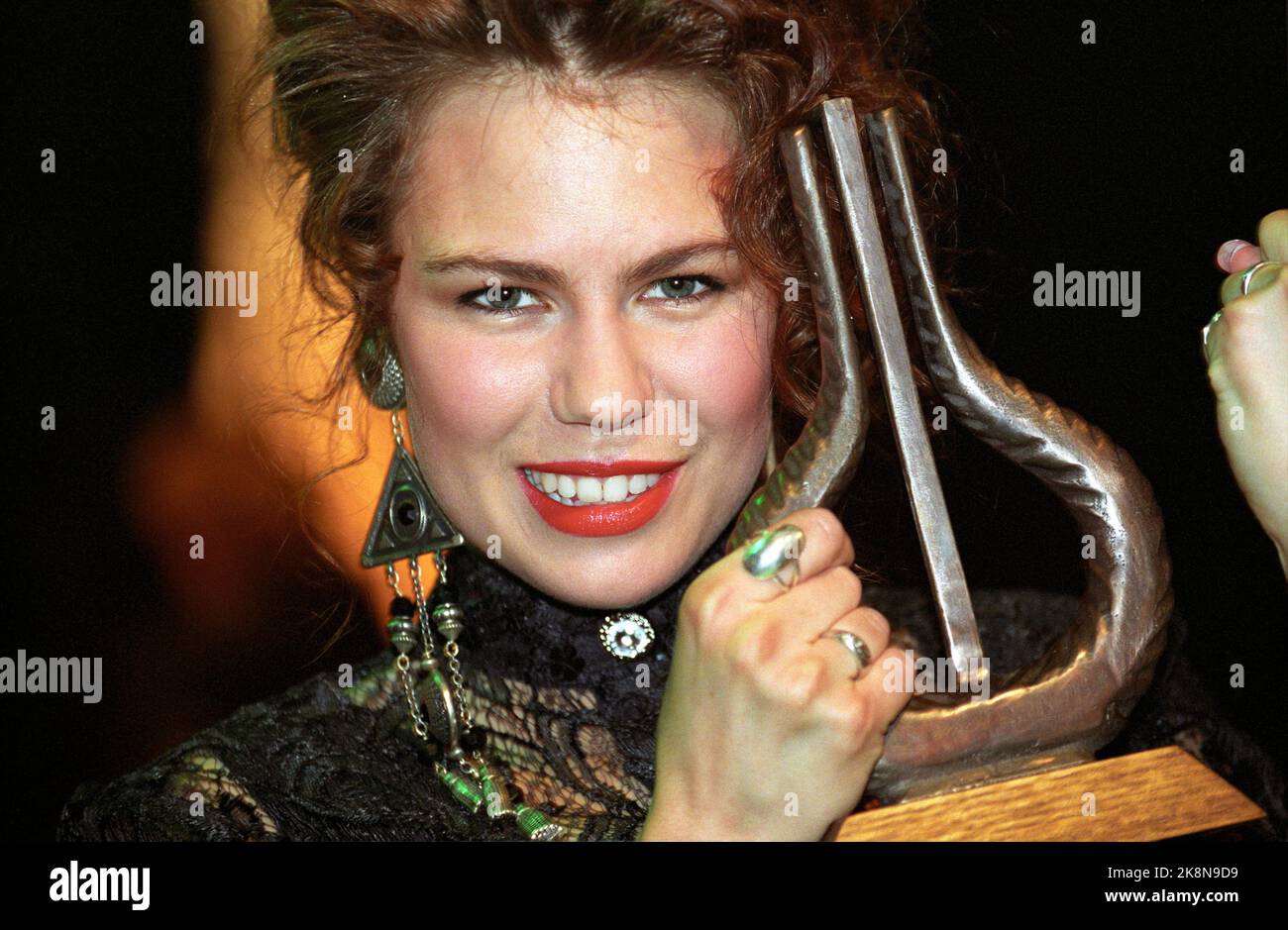 Tor richardsen ntb happiness alone portrait hi-res stock photography ...