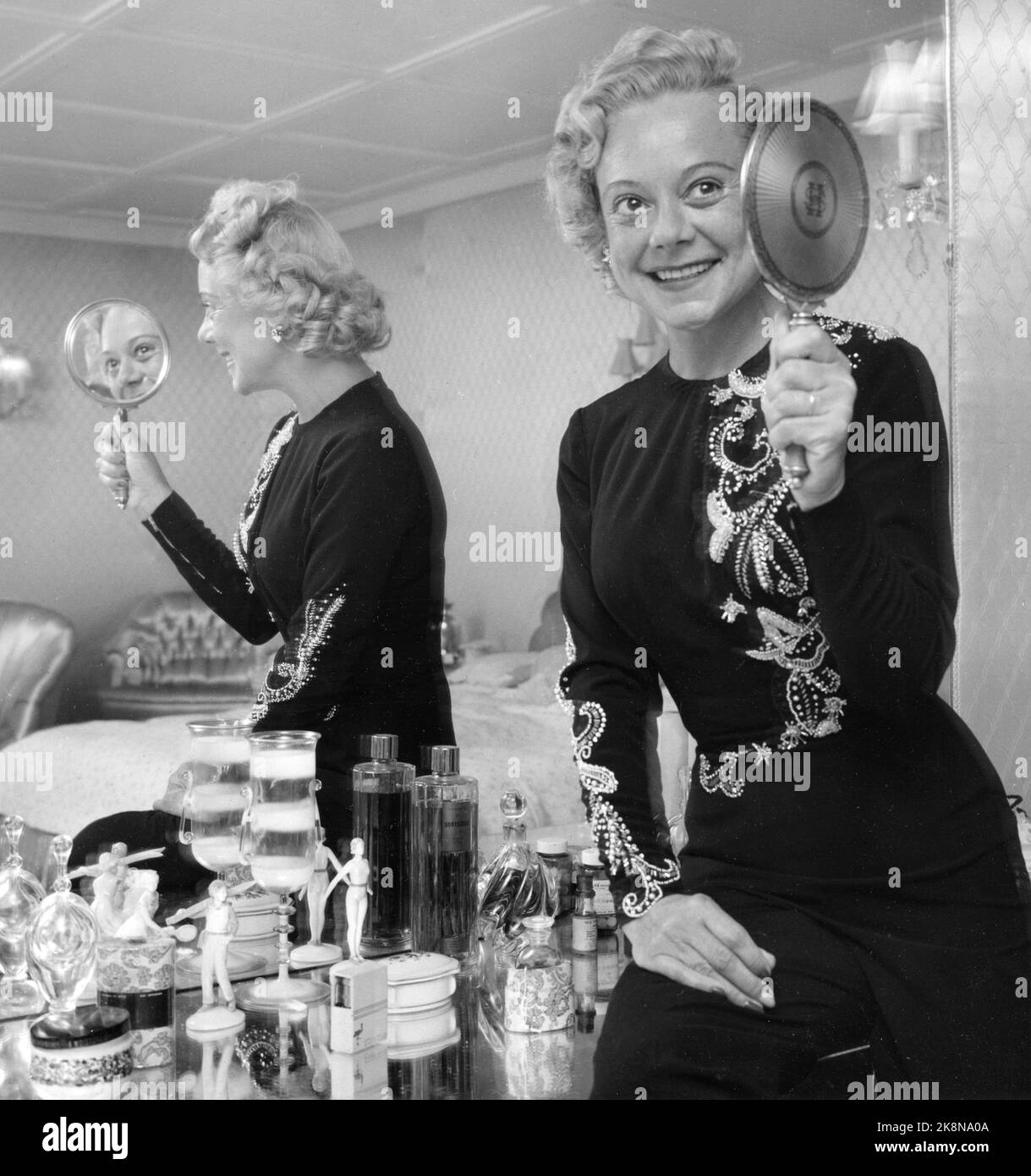 Oslo 195609 The art runner and actor Sonja Henie in