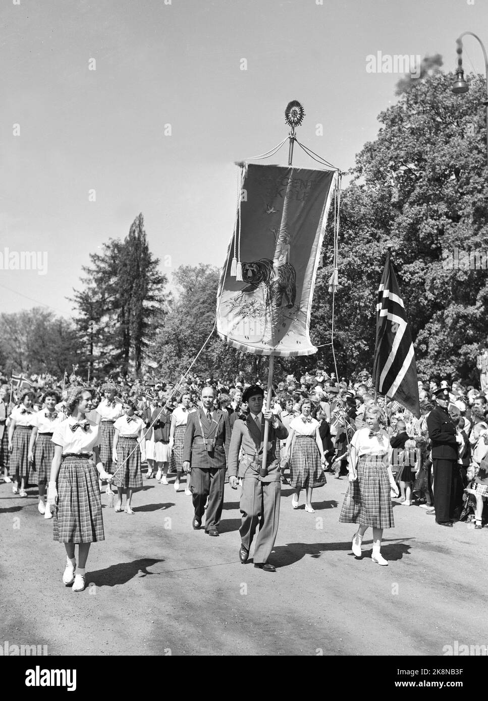Oslo 19520517. May 17 Celebration in Oslo. Children's train May 17. Happy children with flags in the children's train. Here, Sagene schools are mare. Photo: NTB Archive / NTB Stock Photo