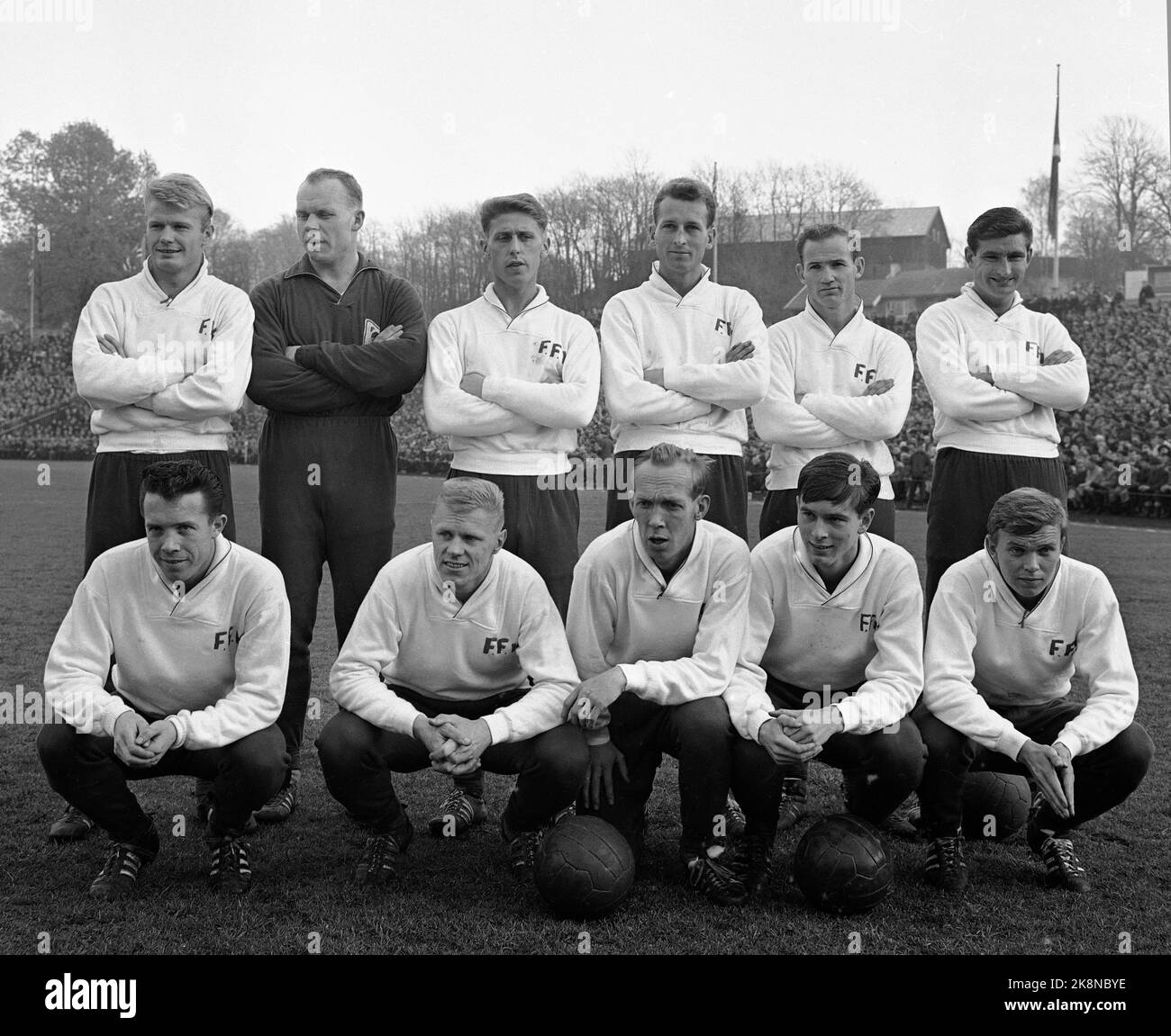 Oslo 19631027 Football, Cup Final 1963 Skeid / Fredrikstad 2-1 in a dramatic final at Ullevaal Stadium. Here Fredrikstad's team. Photo: NTB / NTB Stock Photo