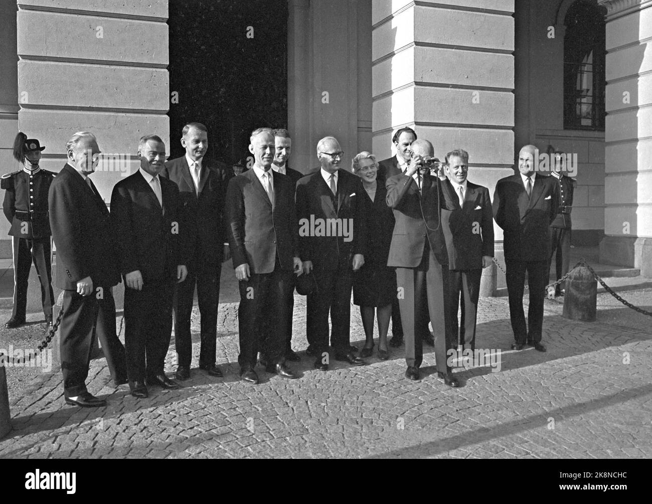 En folkefiende (singel) | Hasse Farmen, image size:1300x1005