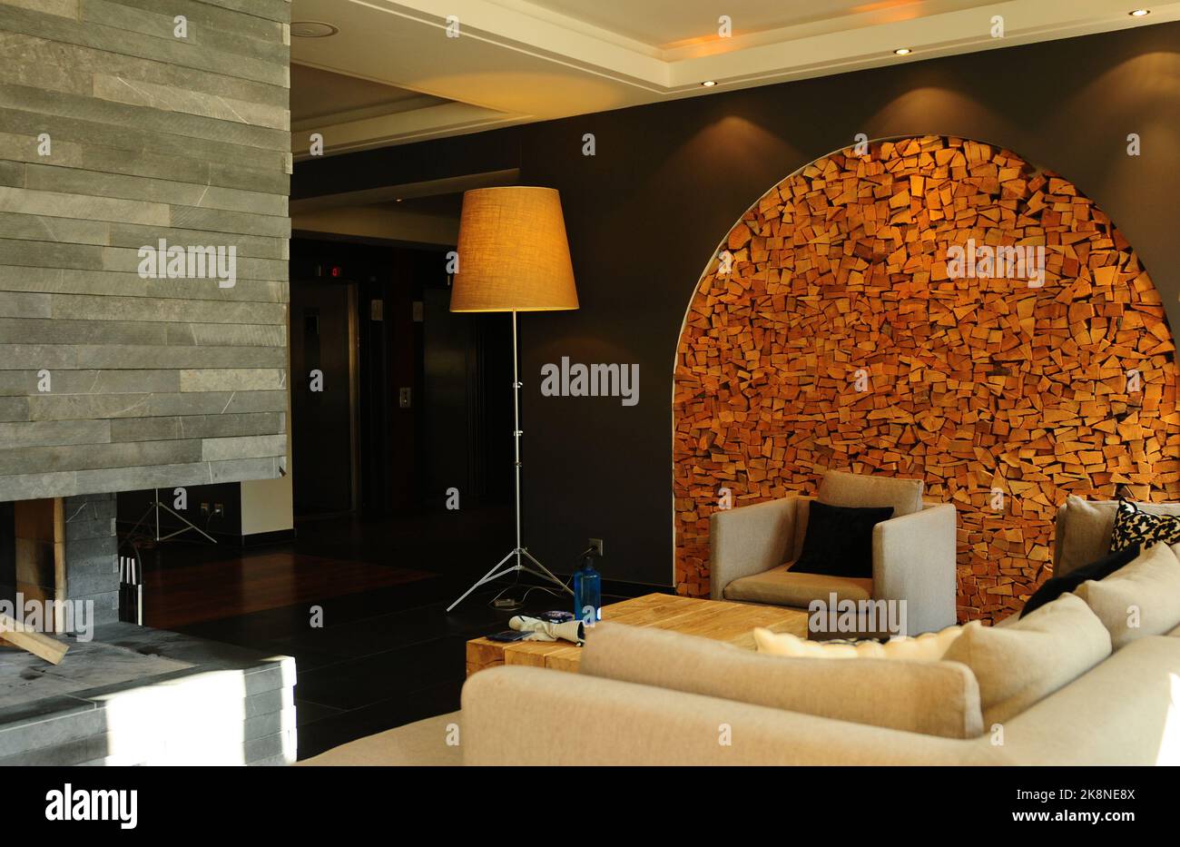 The cambrian hotel lobby hi-res stock photography and images - Alamy