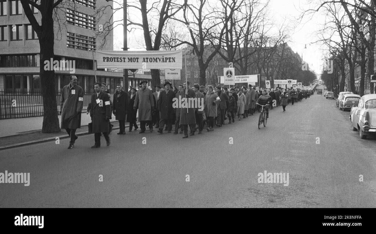 Oslo Sunday, March 19, 1961. The action committee against nuclear weapons brings together thousands in demonstration trains in Oslo. Photo: Current / NTB Stock Photo