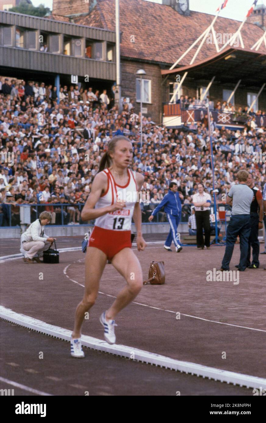 Oslo 19790717: Athletics Conference at Bislett. Athlete Grete Waitz in action .. Photo: Svein Hammerstad / NTB / NTB Stock Photo