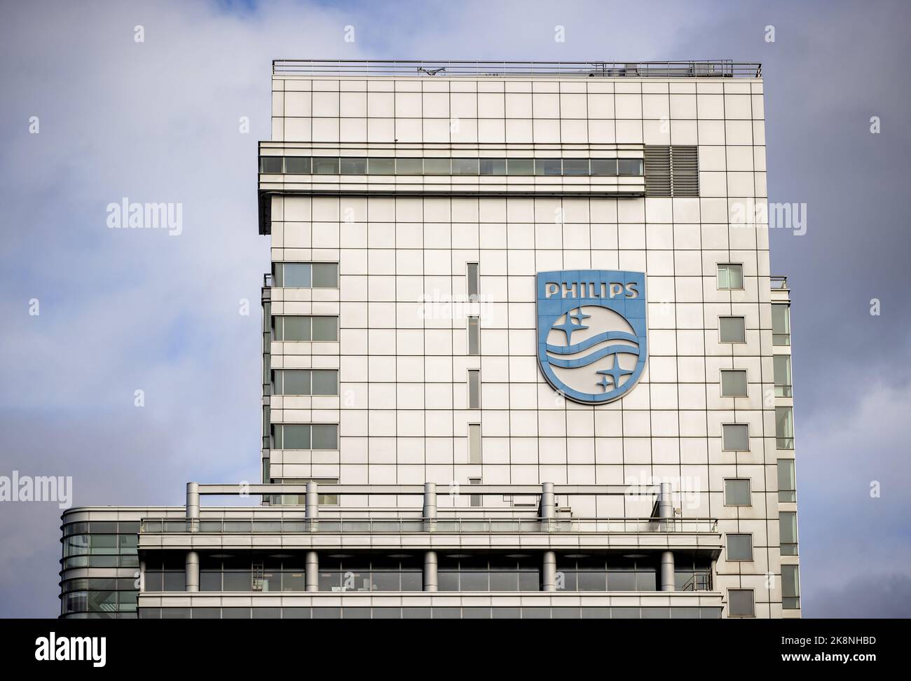 2022-10-24 15:24:46 AMSTERDAM - Exterior of the Philips headquarters. The technology company is cutting four thousand jobs worldwide, 400 of which in the Netherlands, because the company has not been doing well for some time. ANP SEM VAN DER WAL netherlands out - belgium out Stock Photo