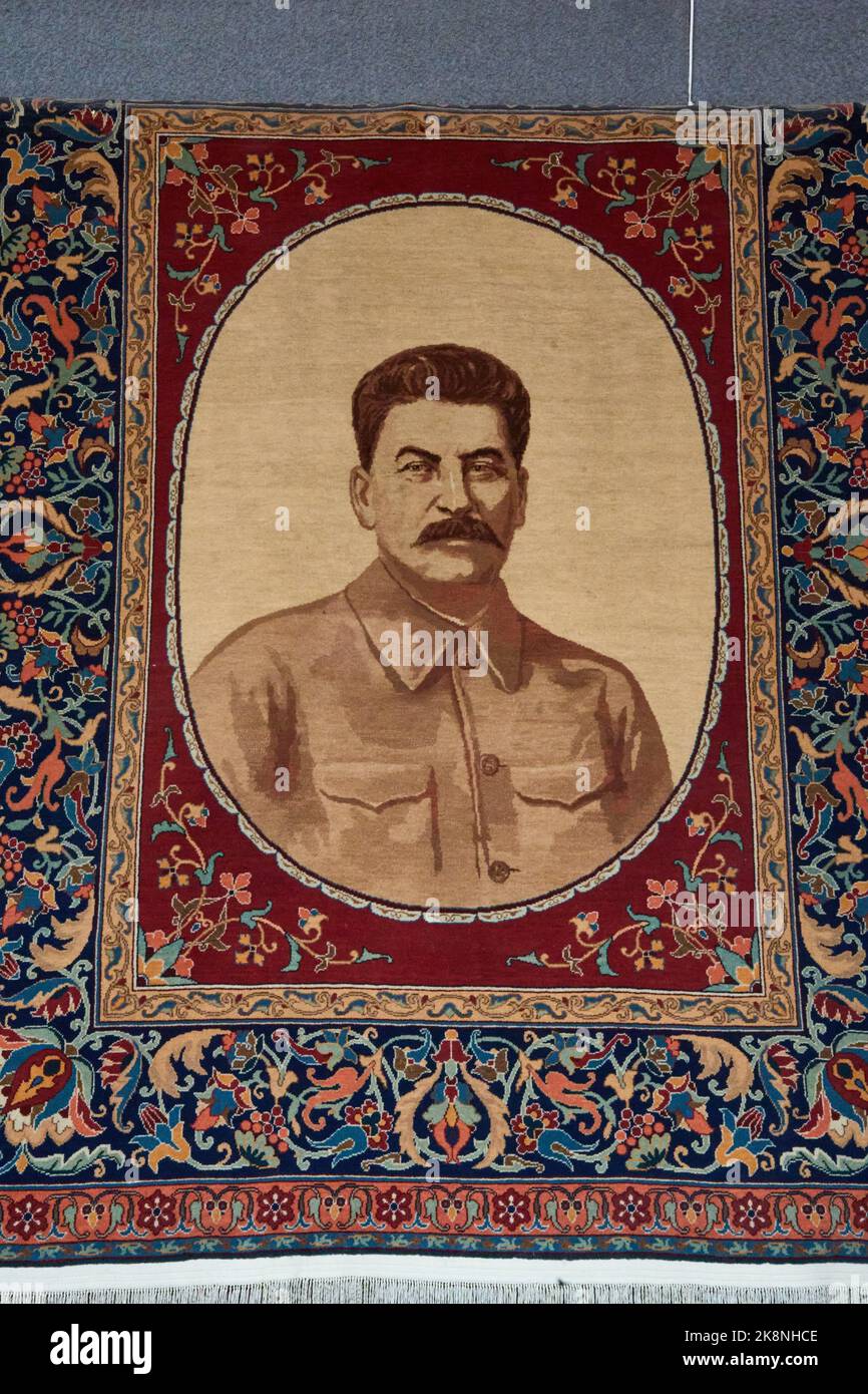 Kult stalin hi-res stock photography and images - Alamy