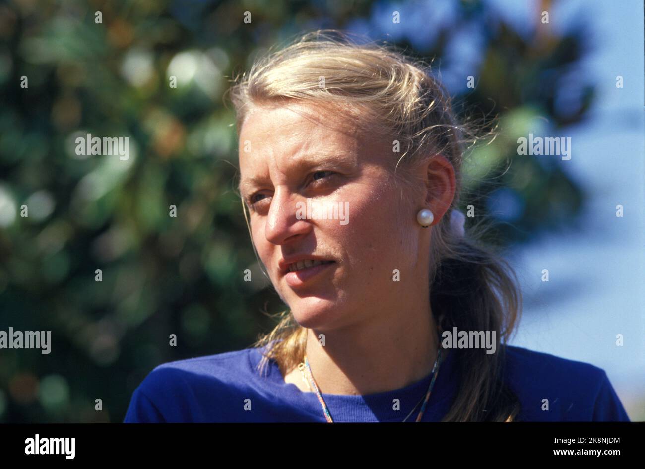 Rome, Italy August 1987: World Cup in athletics. Grete Waitz worries about her painful foot. Severe portrait. Photo: Per Løchen Stock Photo