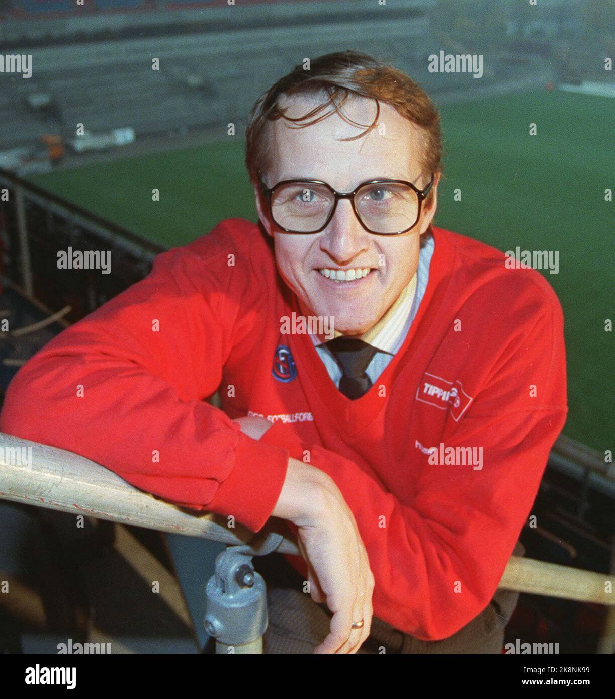 Oslo 19901016: Ivar Egeberg, former secretary general of the Norwegian Football Association, will chair the organizational committee for the ice hockey World Cup in 1999. Archive photo from 1990. Code: 24351. Photo: Jon EEG / NTB / NTB Stock Photo