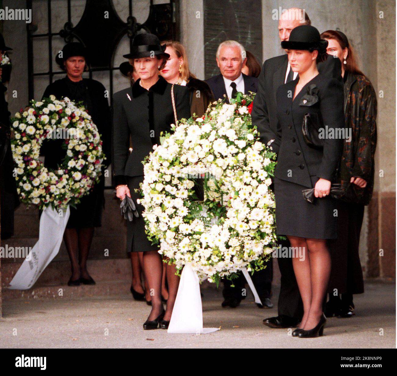 Johnny syversen the norwegian royal house wreaths funerals families hi