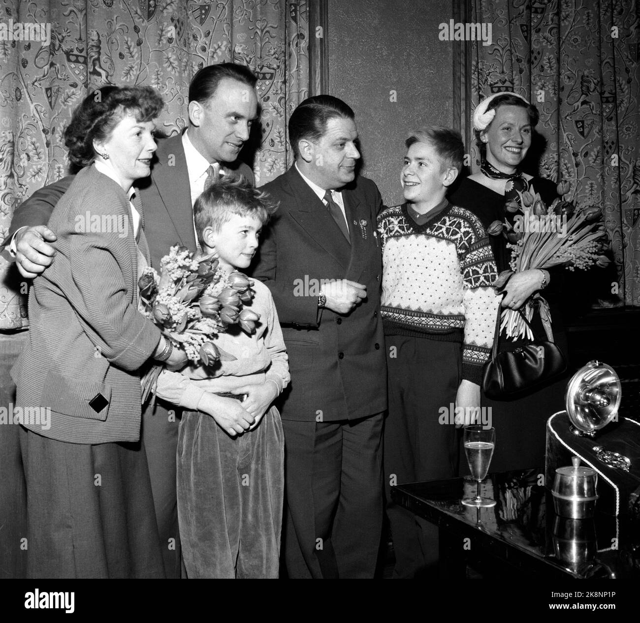 19550203 hi-res stock photography and images - Alamy