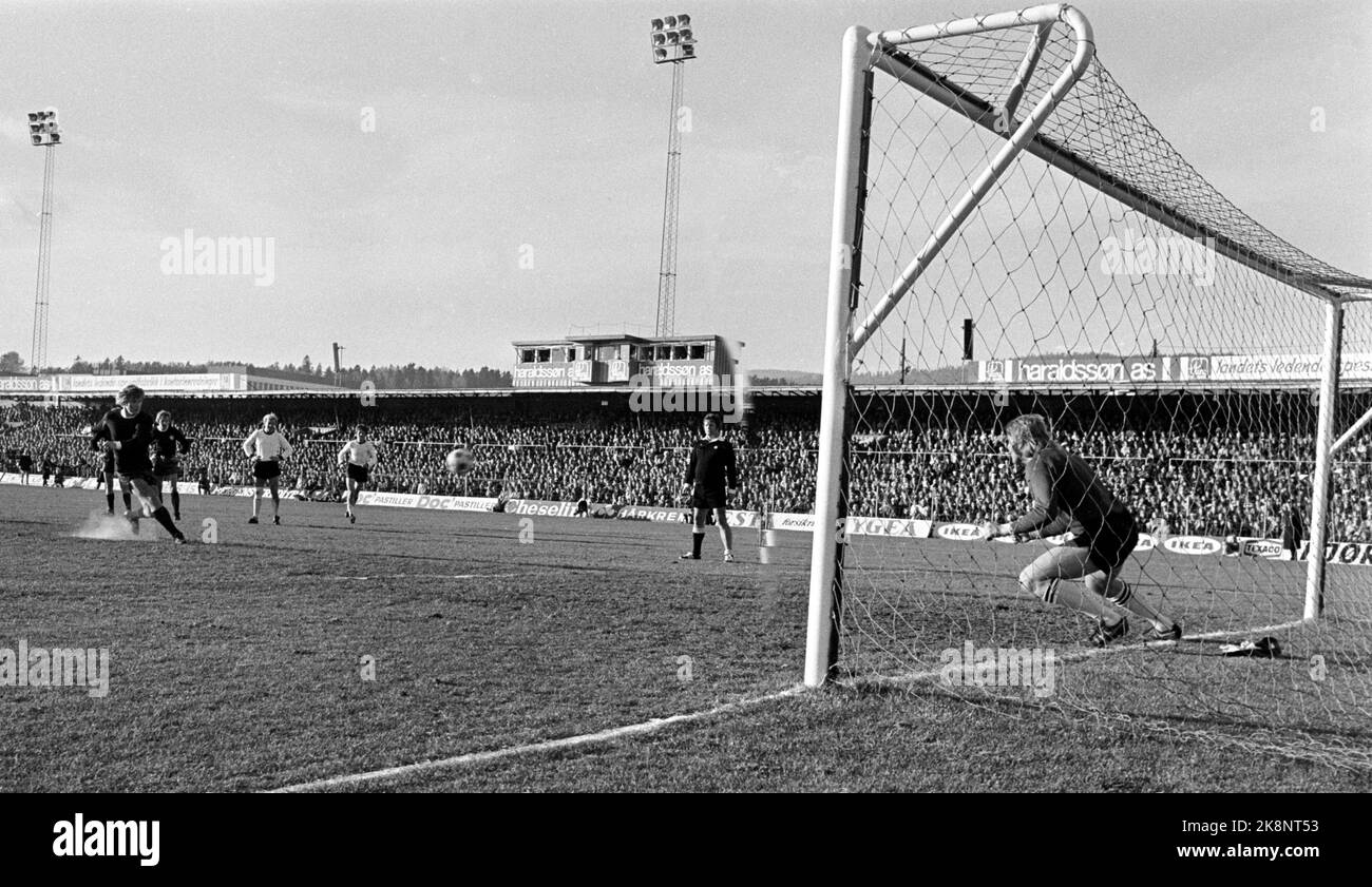 Oslo October 1973. Football. Soccer. Cup final Strømsgodset - Rosenborg 1-0, Ullevaal Stadium. Ntb archive photo / ntb Stock Photo