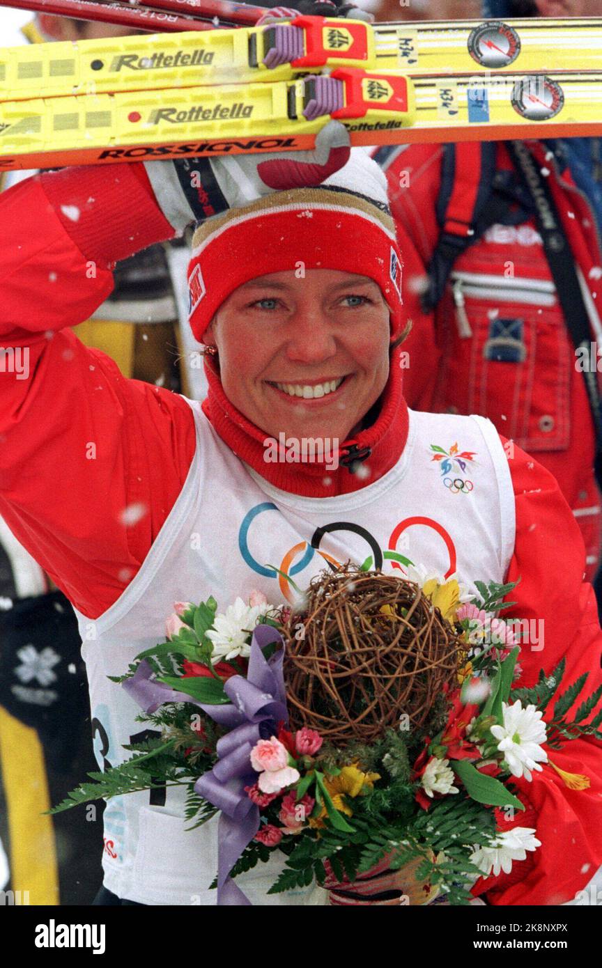 Nagano, Japan 19980208 A smiling Anita Moen Guidon after she conquered