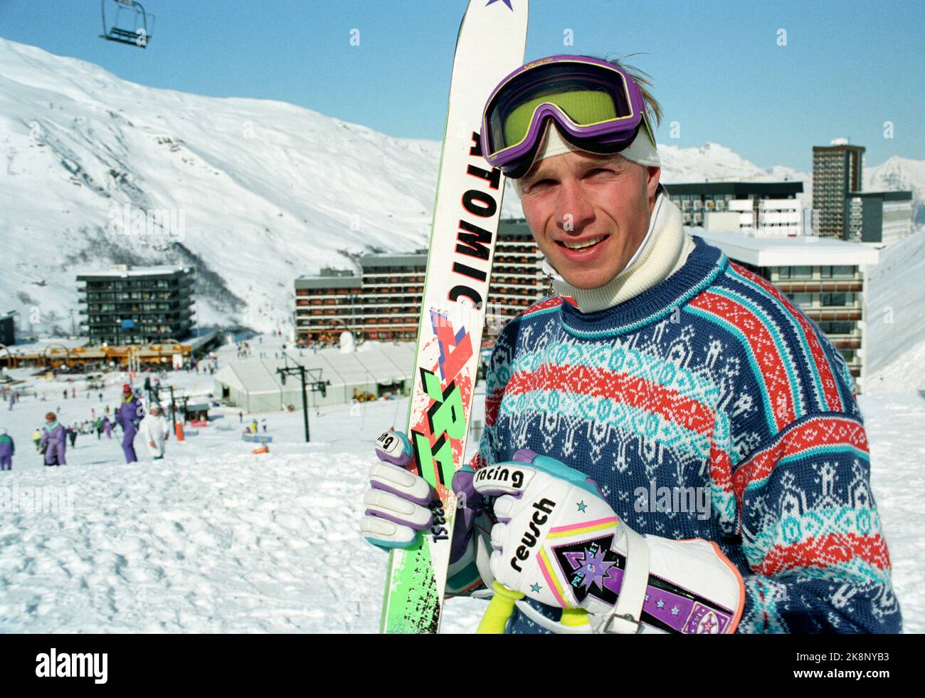 Val d'iser France 19920221 Winter Olympics in Albertville 1992. Training day for the alpinists. Here Ole Kristian Furuseth with Olympic sweater and Atomic Ski. Photo: Bjørn Sigurdsøn / NTB / NTB Stock Photo