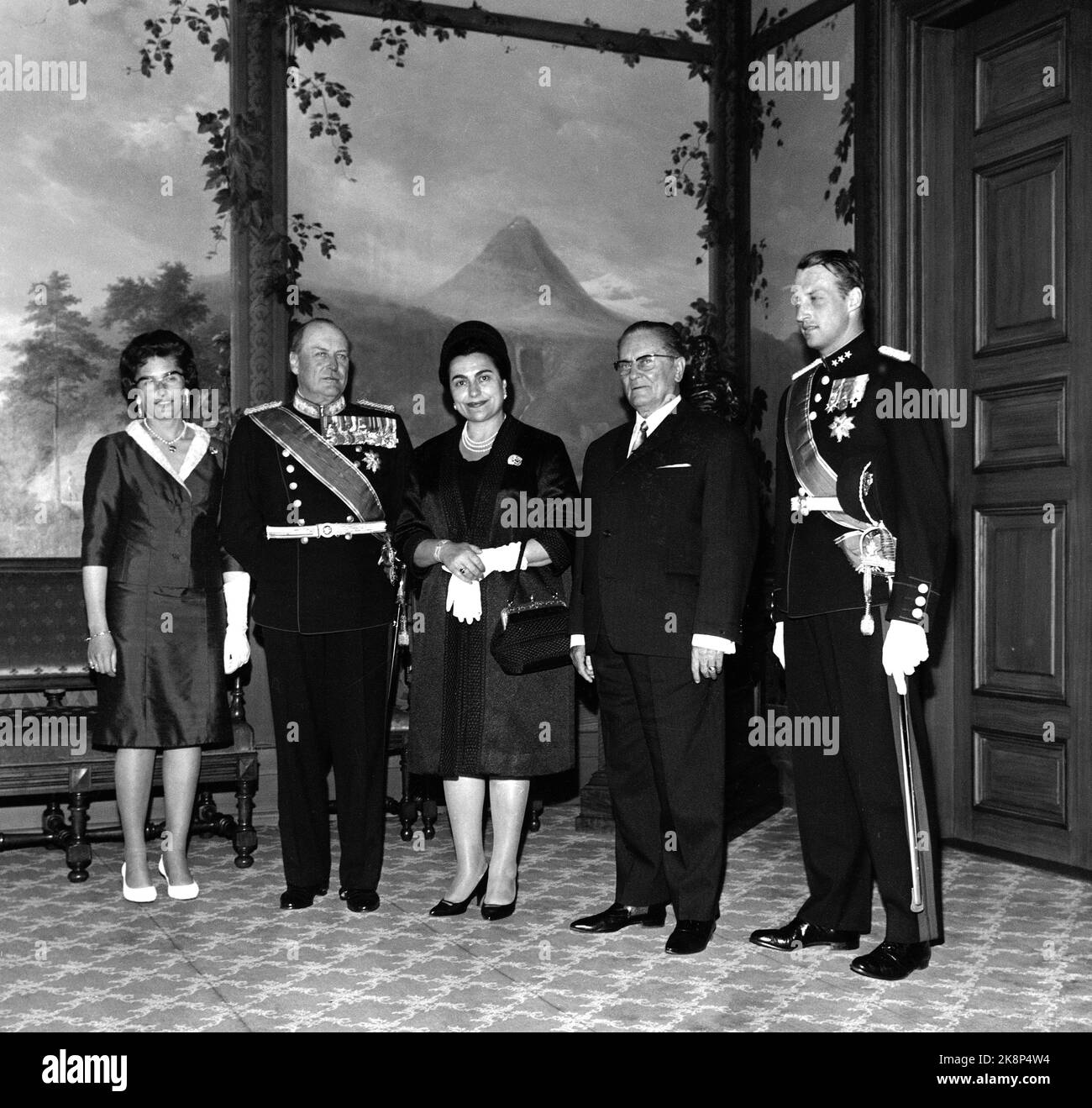 Oslo 19650510 Yugoslavia President Josip Broz Tito on official visit / state visit to Norway. Official photography in the birdworks at the castle. From V: Princess Astrid Mrs. Ferner, King Olav, Mrs. Tito, Josip Broz Tito, Crown Prince Harald. Photo: Laurvik / NTB / NTB Stock Photo