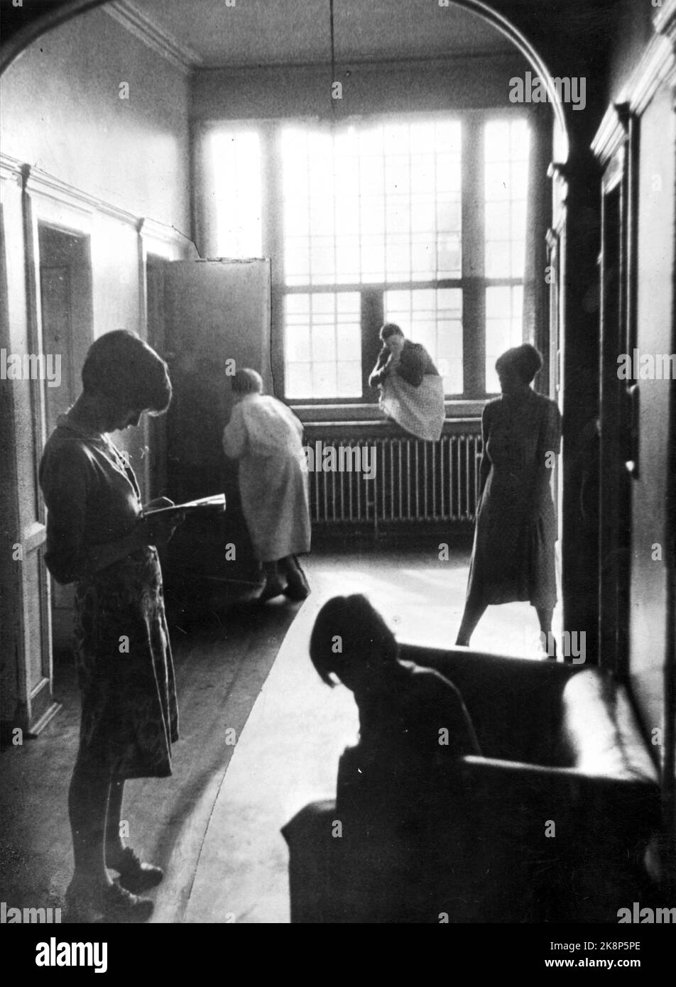 R hutton current ntb hospital mental illnesses hospital environment hi