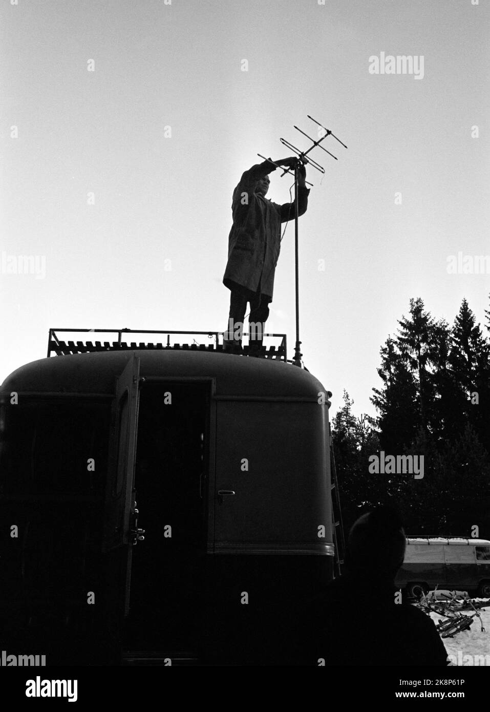 Aage storlokken current ntb tv ignition silhouettes working men hires stock photography and