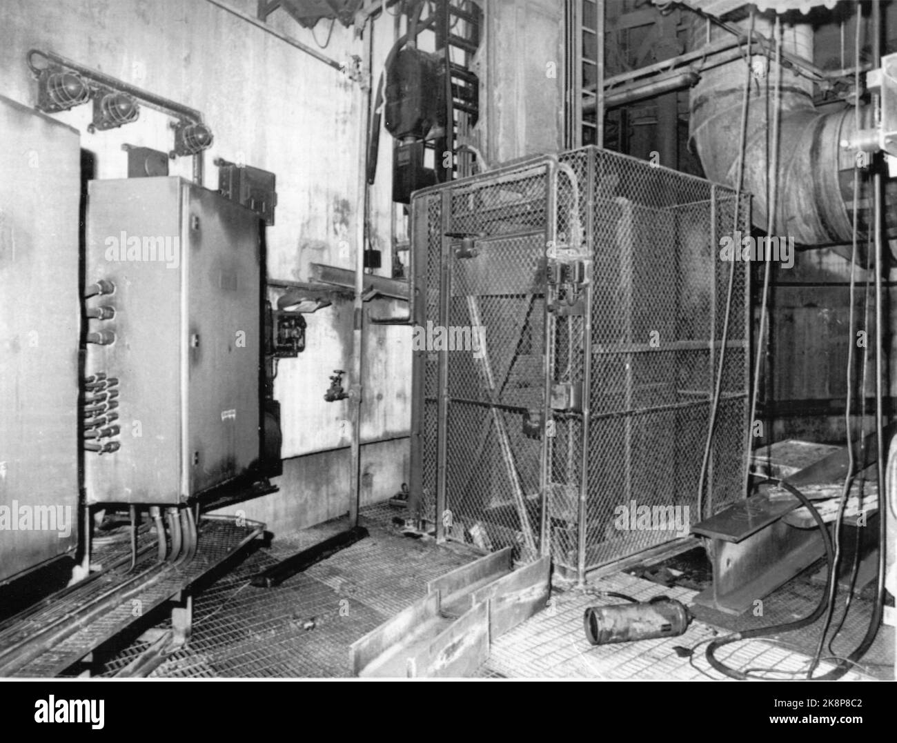 Oil rig elevator black and white stock photos images alamy