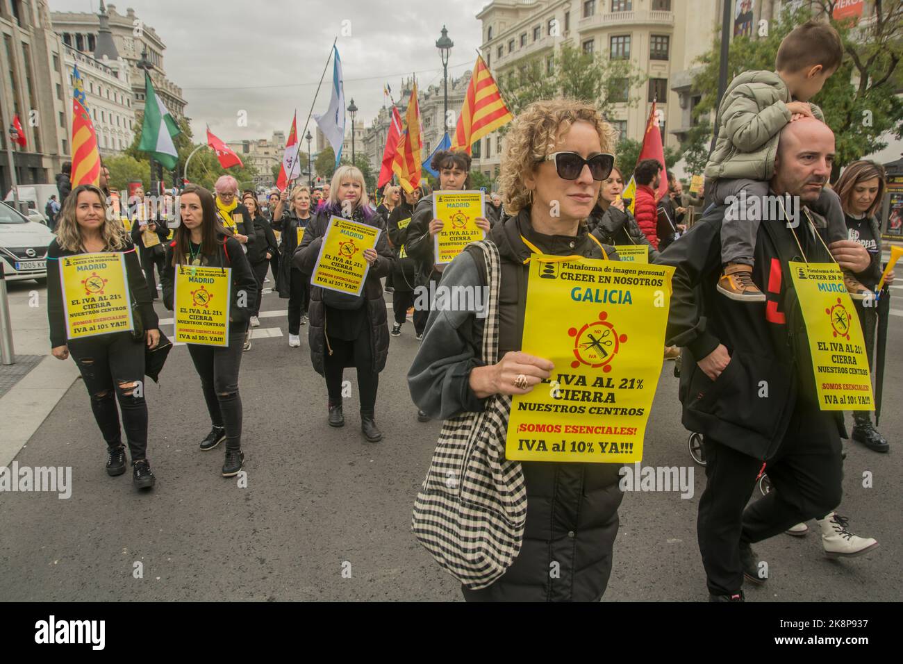 hairdressing-aesthetics-and-barbershops-claim-to-be-drowned-by-an