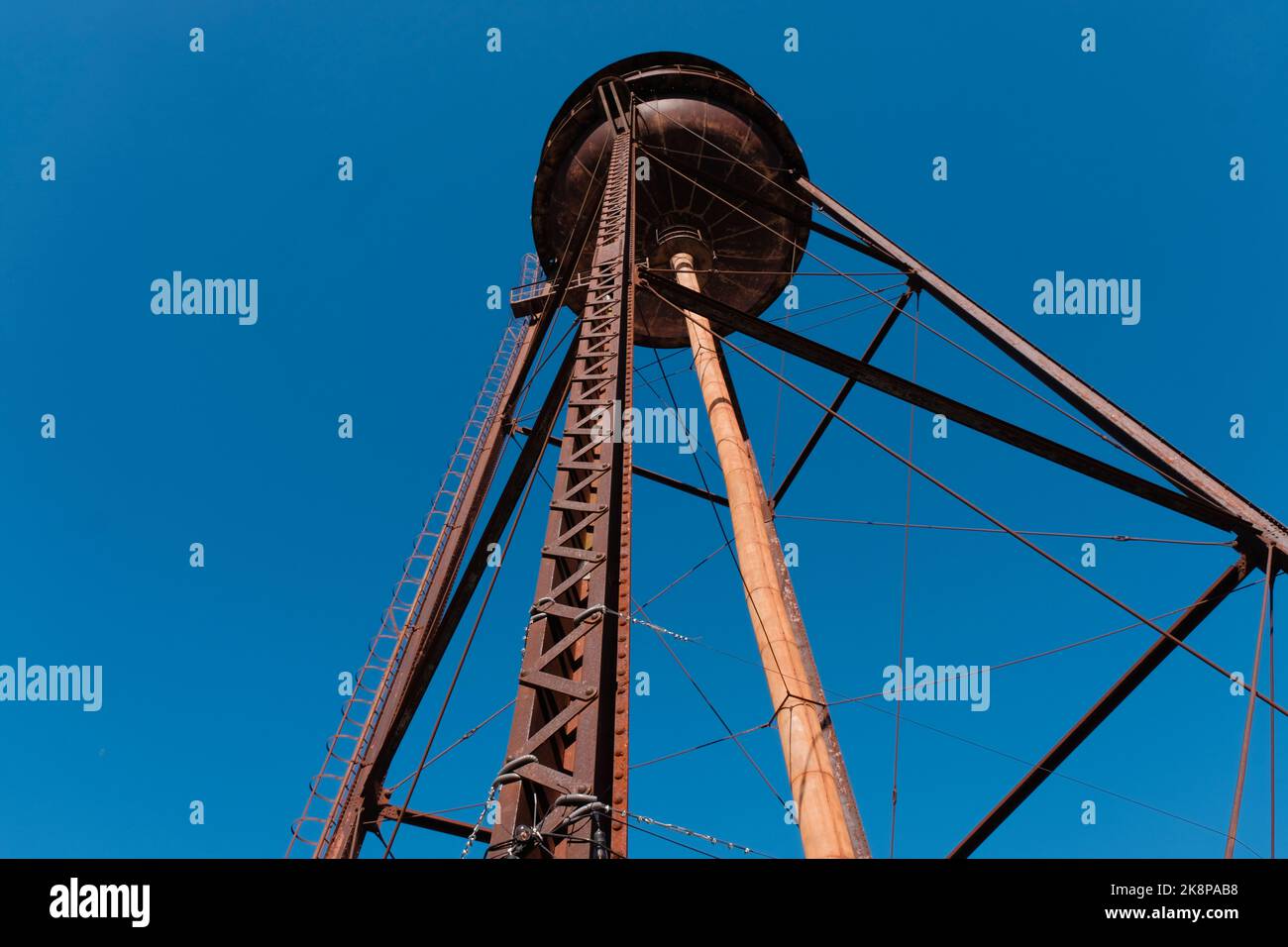 Round water tank tower hi-res stock photography and images - Alamy