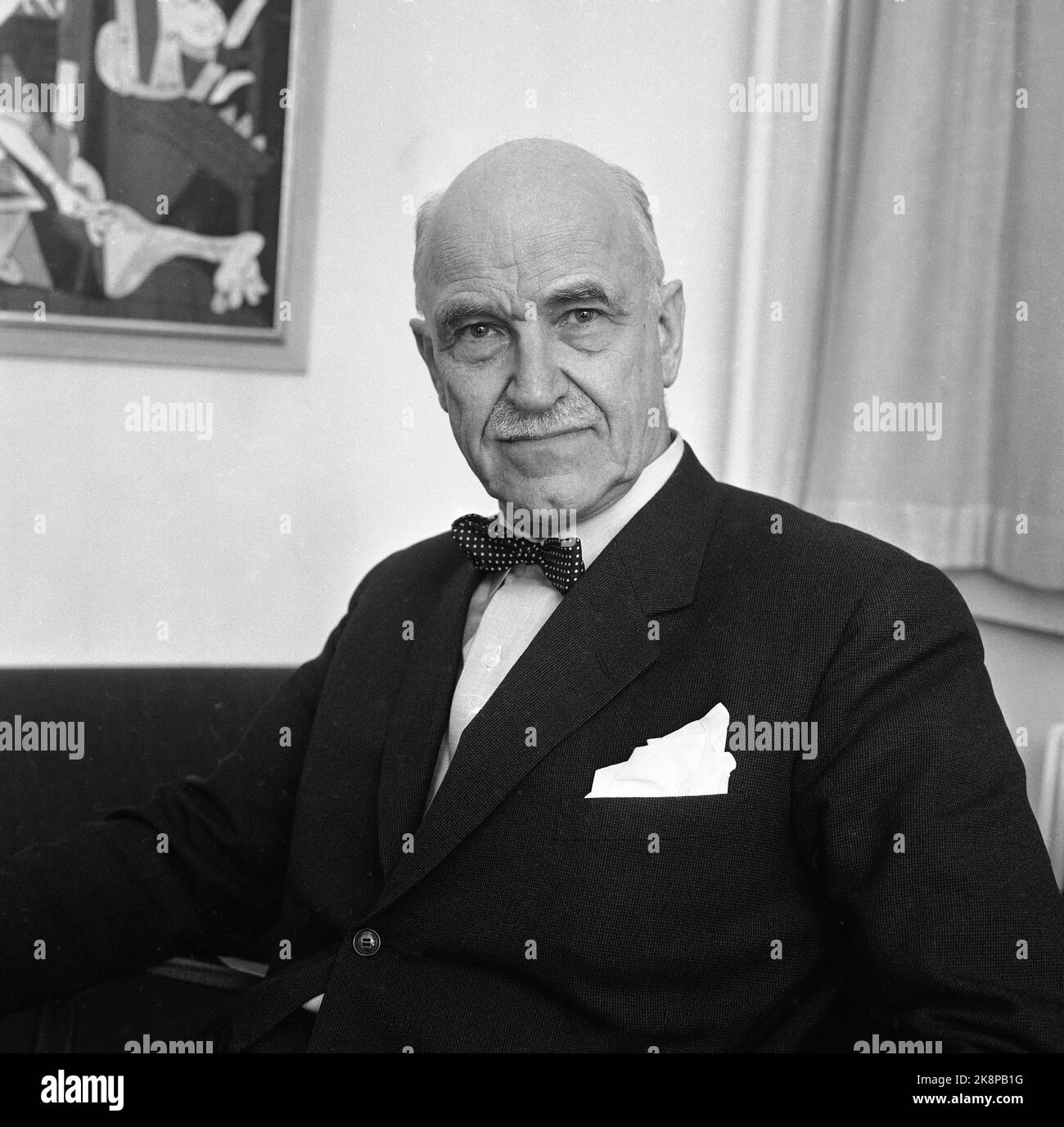 19670328-hi-res-stock-photography-and-images-alamy