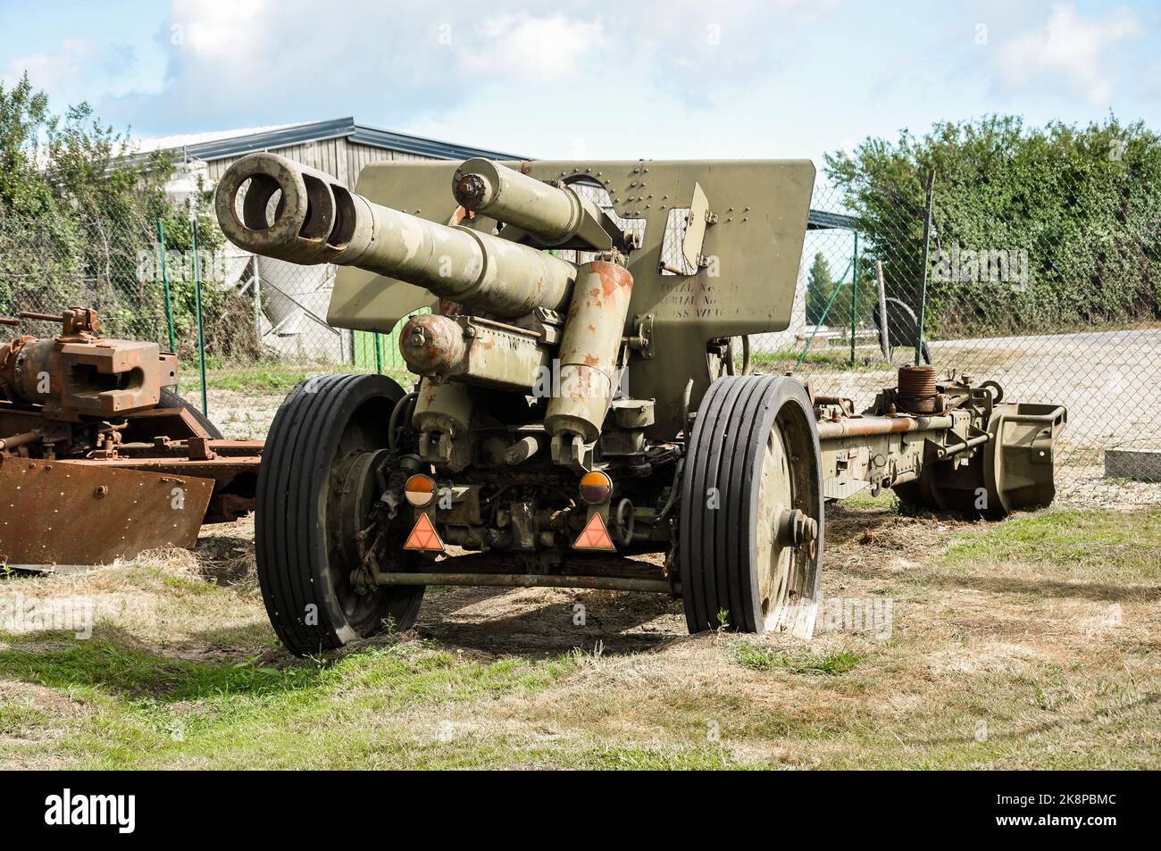 An artillery weaponry howitzer used in World War II in Puertollano