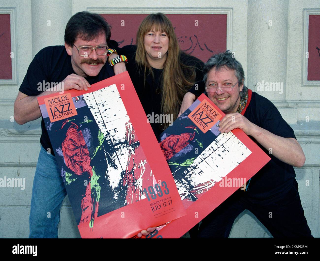 Oslo March 1993 Artist Sidsel Endresen advertises the Jazz Festival in Molde, together with Einar Gjendem and Petter Petterson. Photo: Erik Johansen / NTB Stock Photo