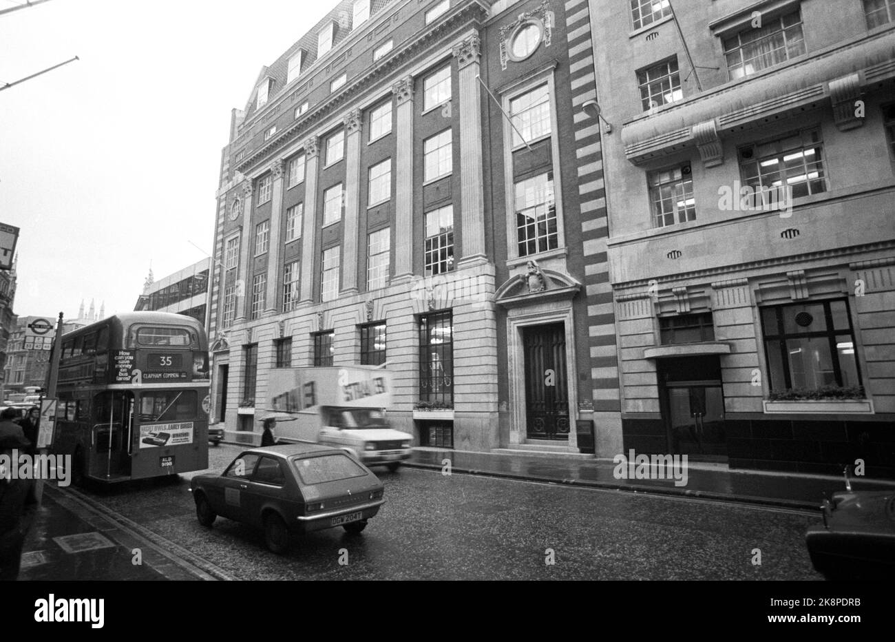 England december 1980 exterior of hambros bank in london photo hires