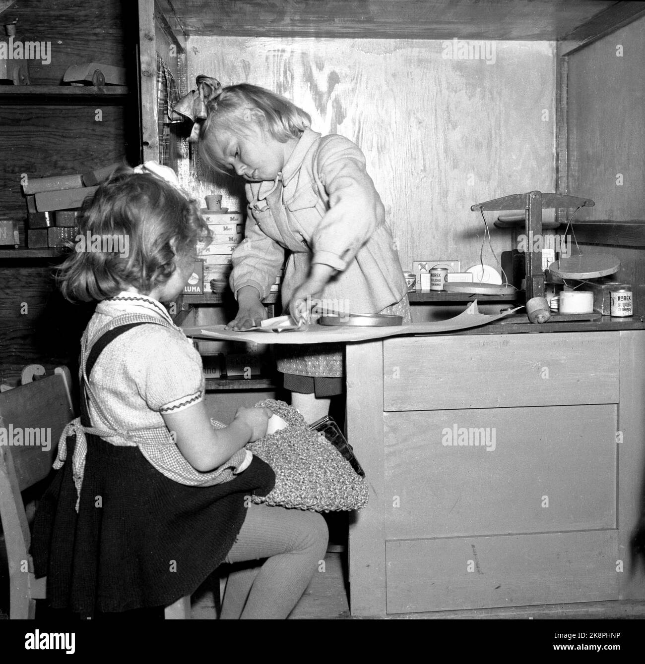 too-small-to-see-bearport-publishing