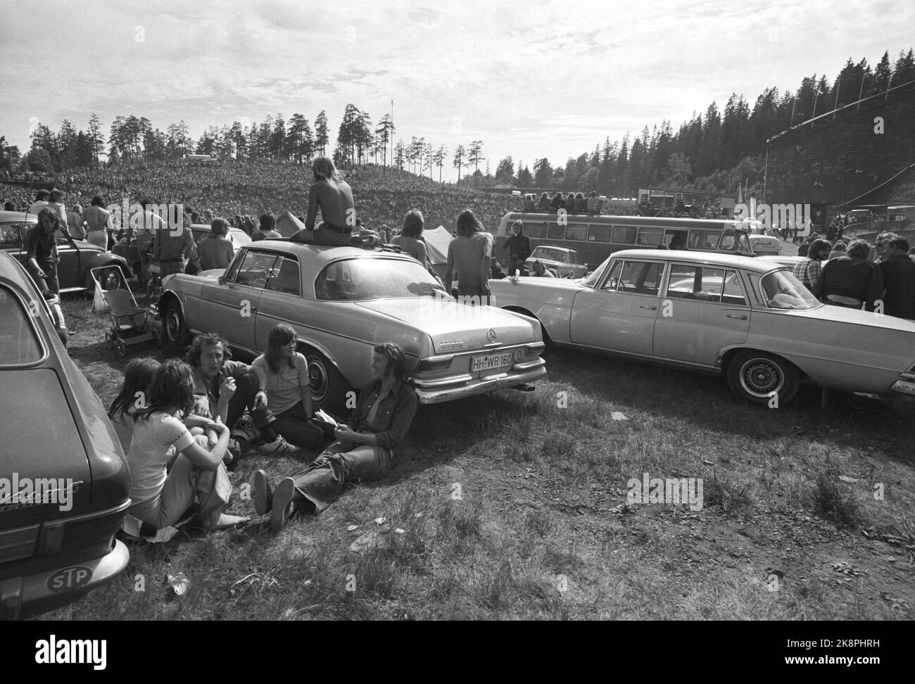 Oslo June 17, 1973. Rock concert in Holmenkollen, the Ragnarock event under the auspices of Centralfilm A/S was a great success. The event took place from 1300 until midnight. The first group out was the Bergen Group Saft in interaction with Hardangerfler Sigbjørn Bernhoft Osa. The tickets cost NOK 20 and a movie from the event is scheduled to be shown 3-4 months after the concert. Photo: Current / NTB Stock Photo