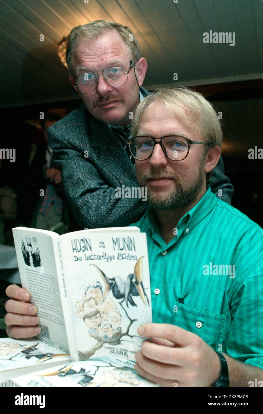 Oslo 19891023. Journalists Bjarne Botnen (back) and Sven Egil Omdal have written the column Hugin and Munin in the newspaper Vårt Land. Now they have published the book 'the ridiculous 80s'. Photo Bjørn Sigurdsøn / NTB / NTB Stock Photo