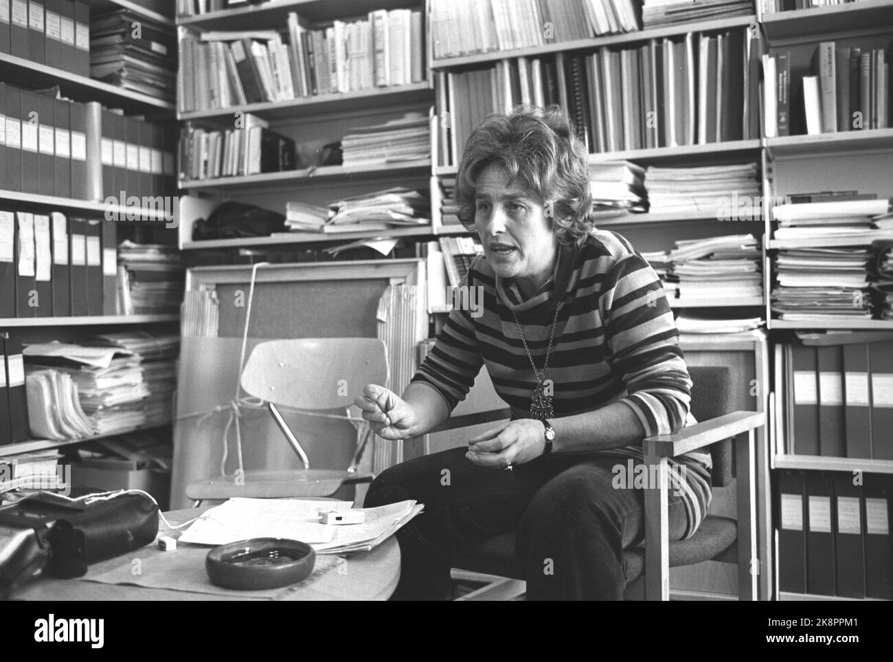 Asker 19721028. Deputy Mayor of Asker Berit Ås (SV) in Intevju with