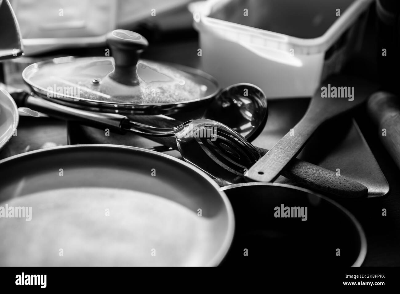 Dirty pots pans hires stock photography and images Alamy
